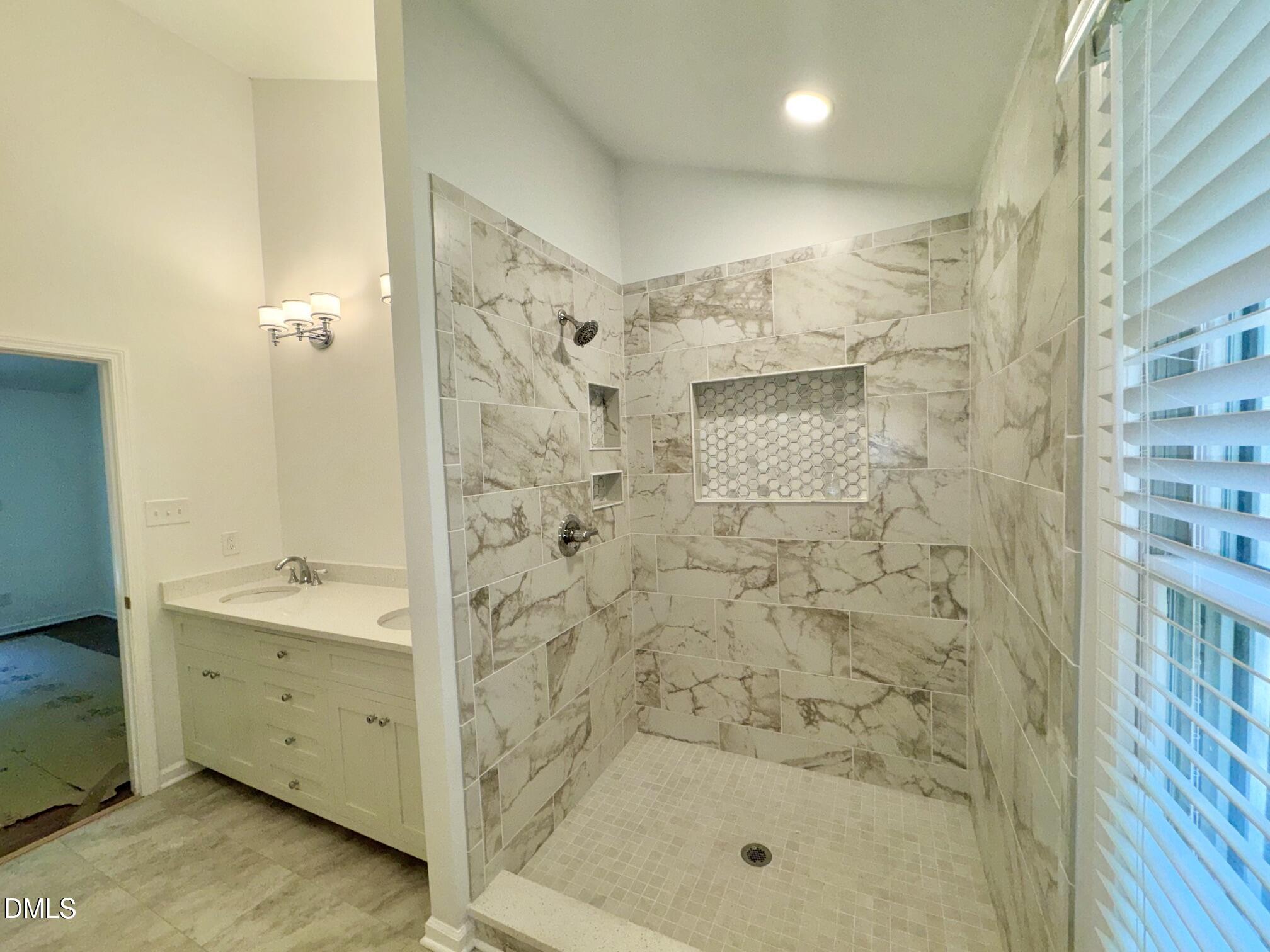 309 Willowood Drive Property Photo 5