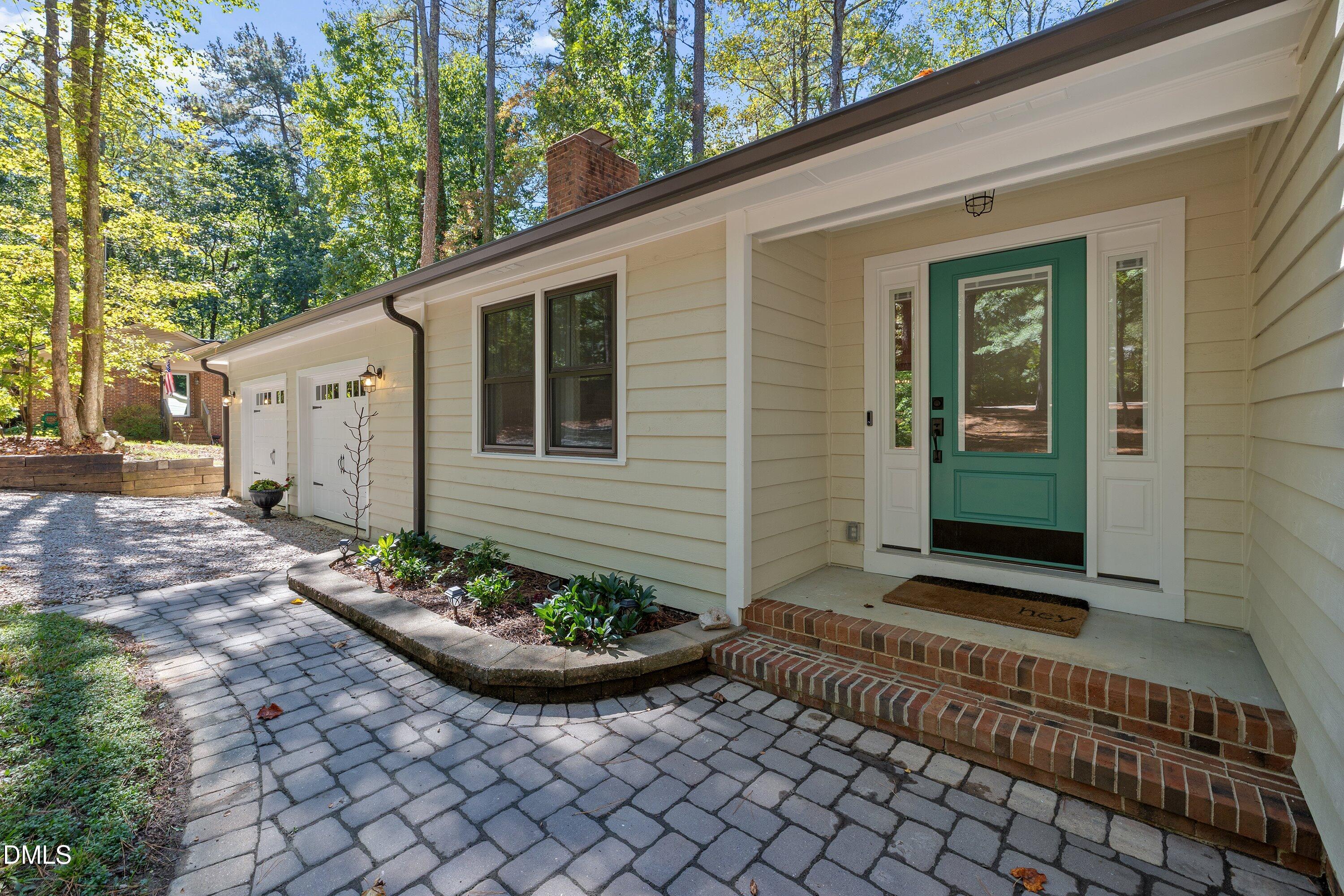 8604 Bostian Drive Property Photo 1
