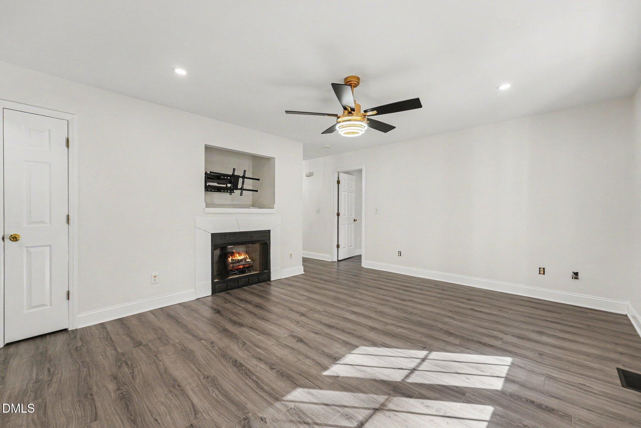 232 Sequoia Drive Property Photo 5