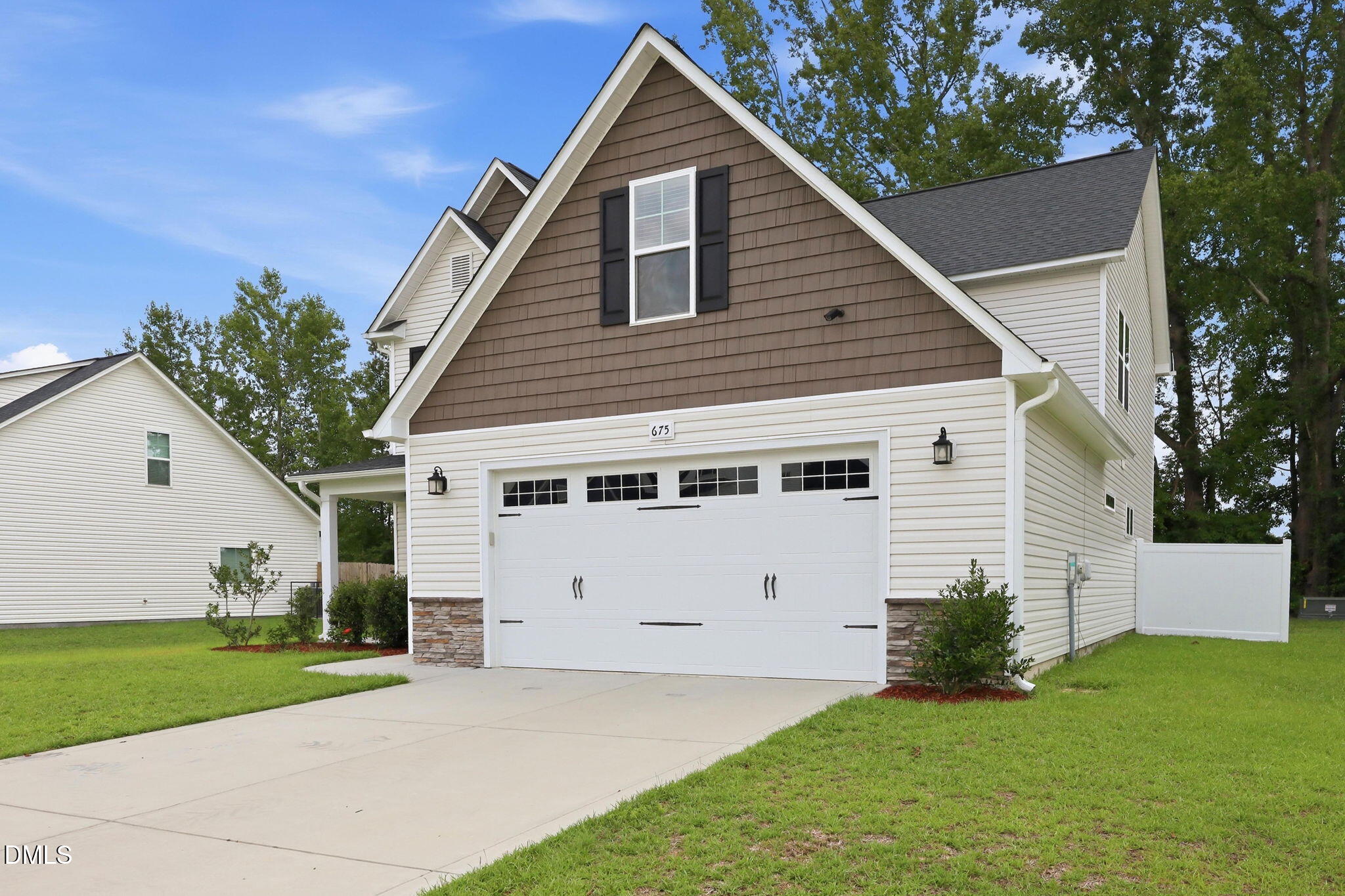 675 Amusement Drive Property Photo 2