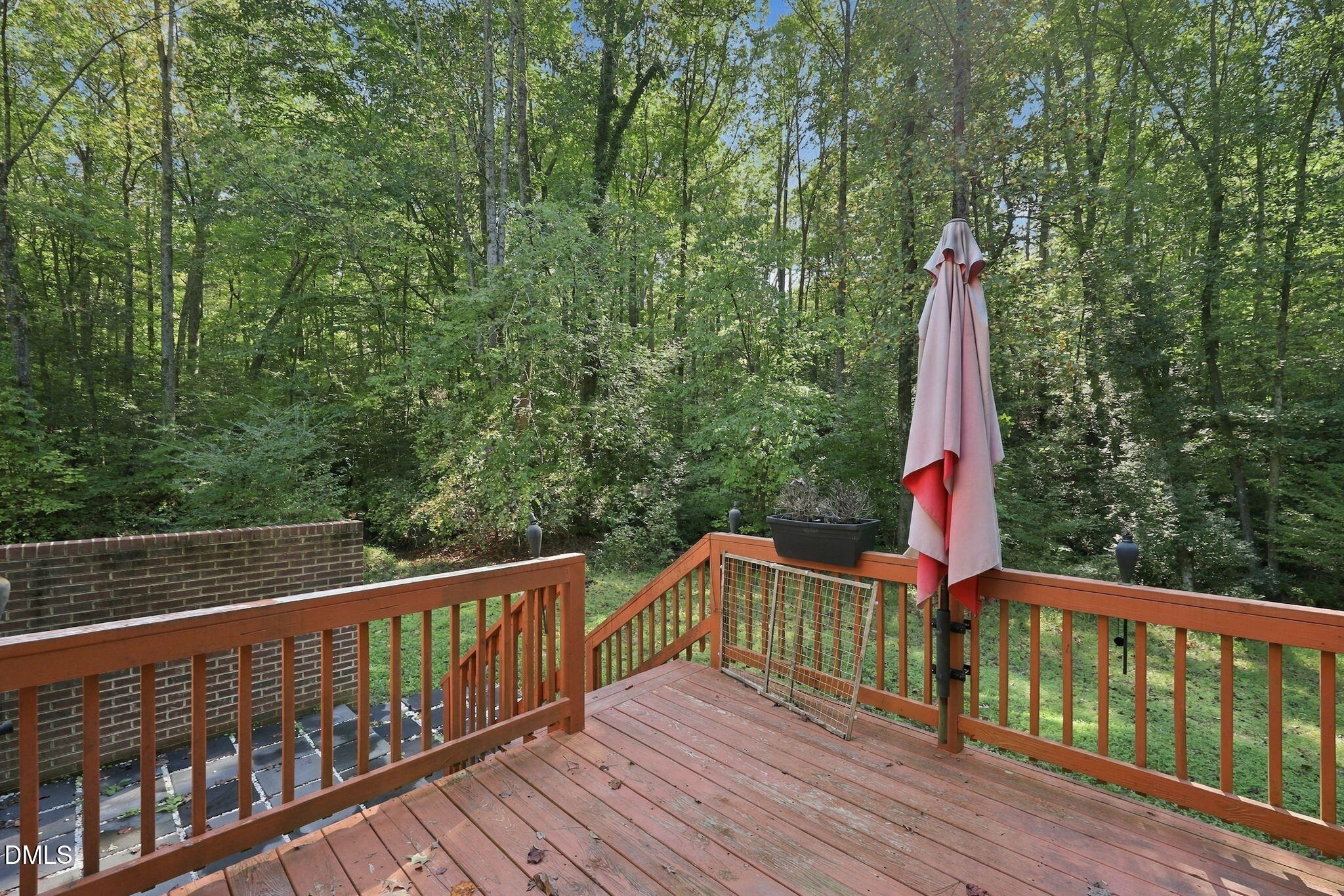 407 W Mooring Way Property Photo 16