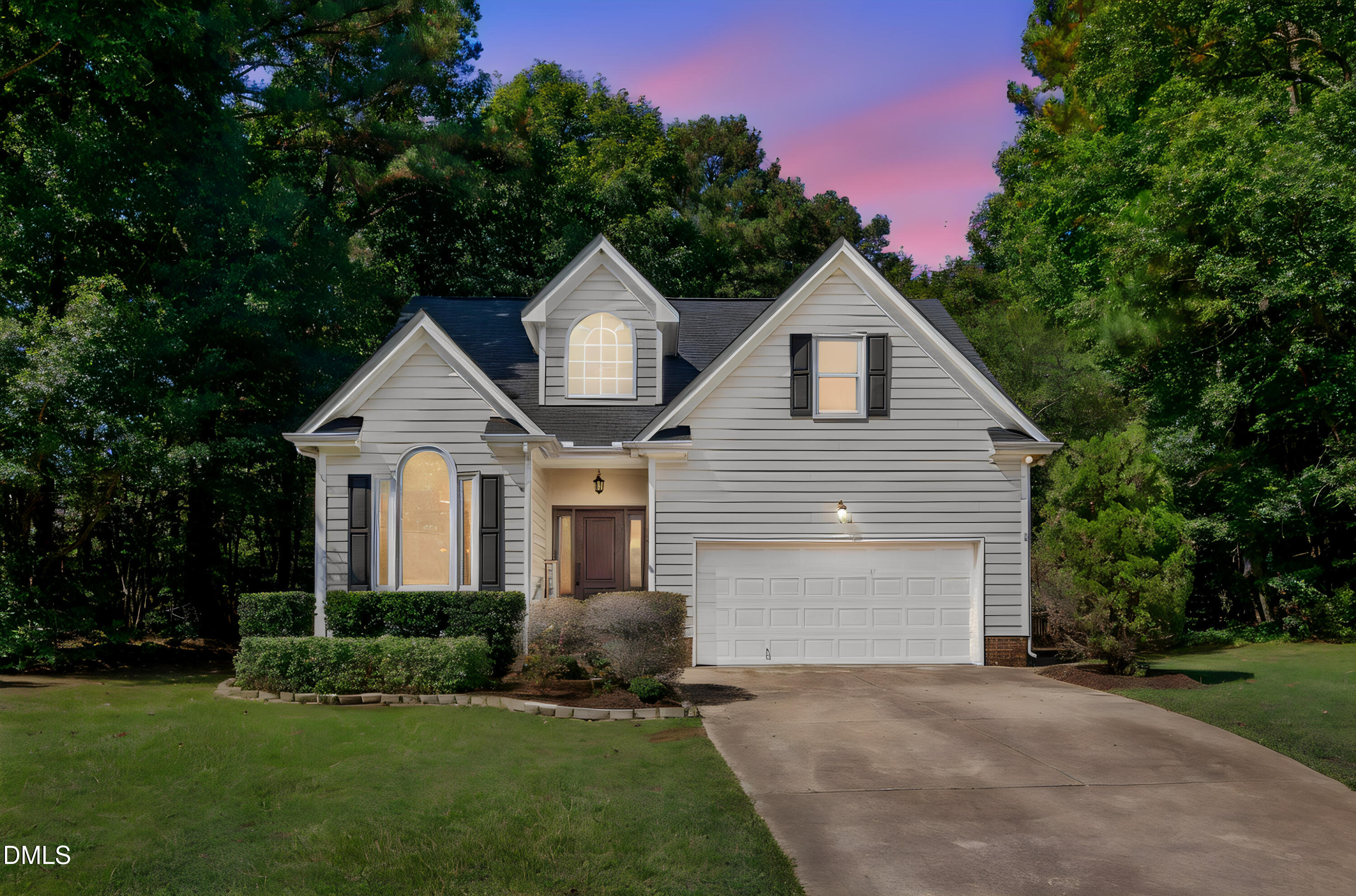 140 Clay Ridge Way Property Photo 2