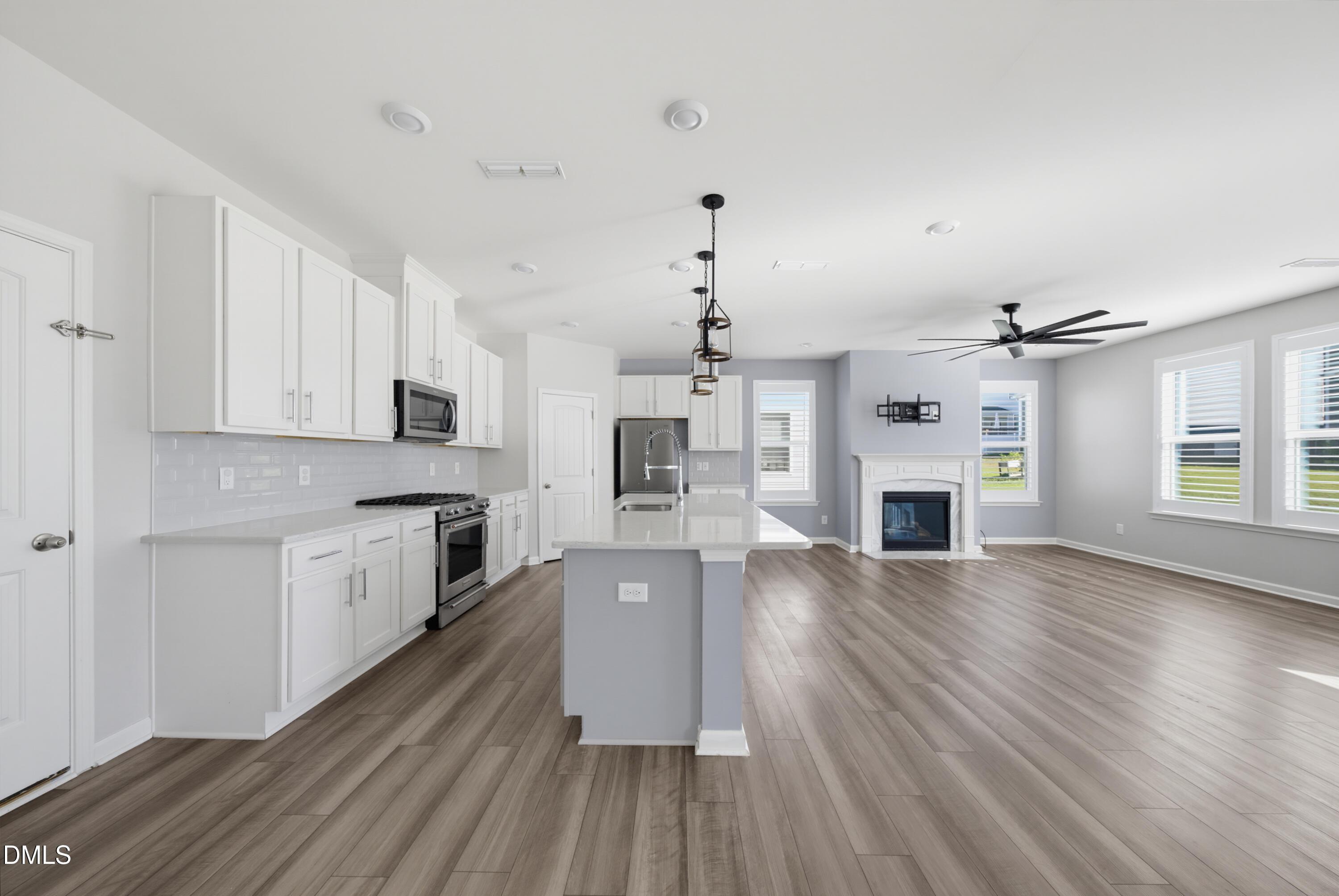 712 Emmer Street Property Photo 11