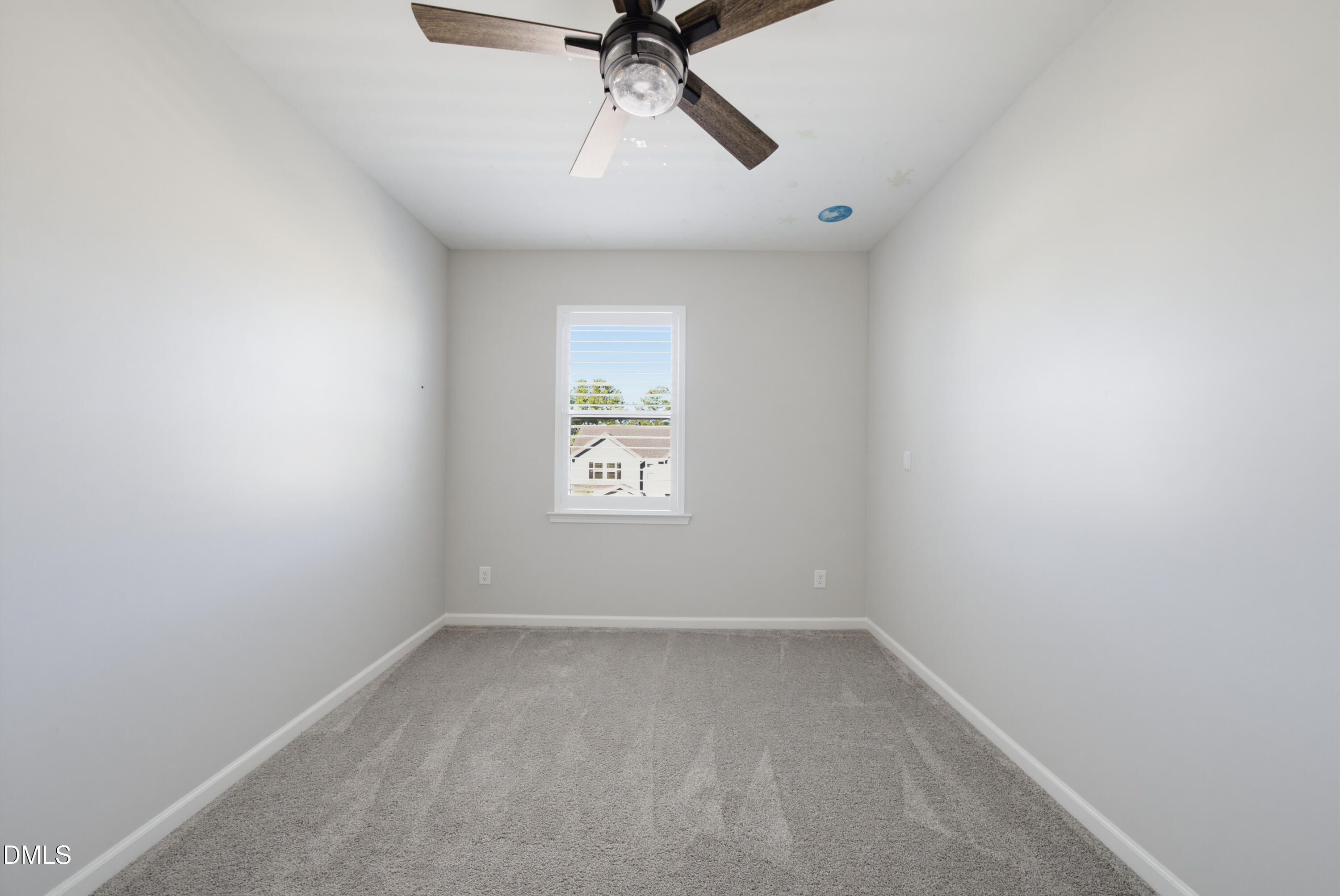 712 Emmer Street Property Photo 13