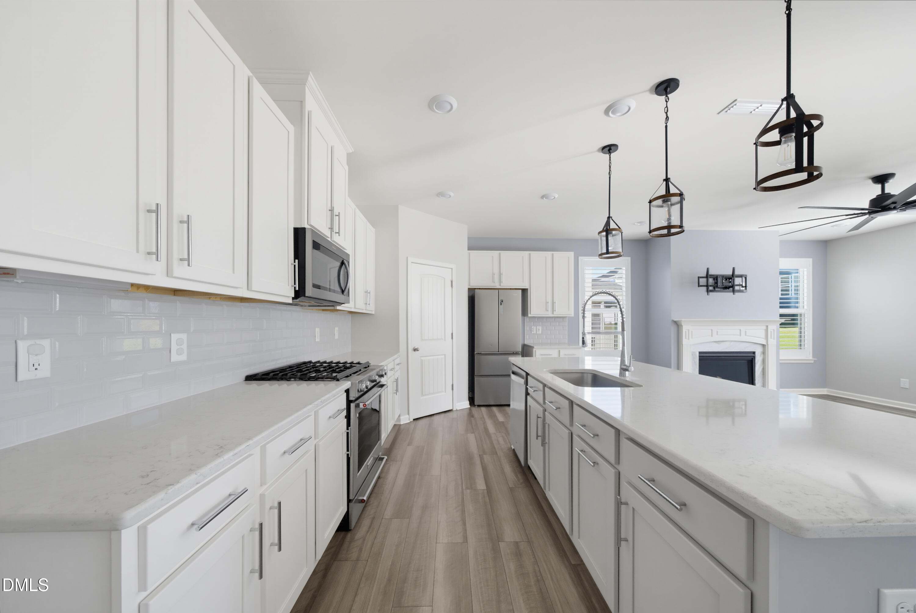 712 Emmer Street Property Photo 18