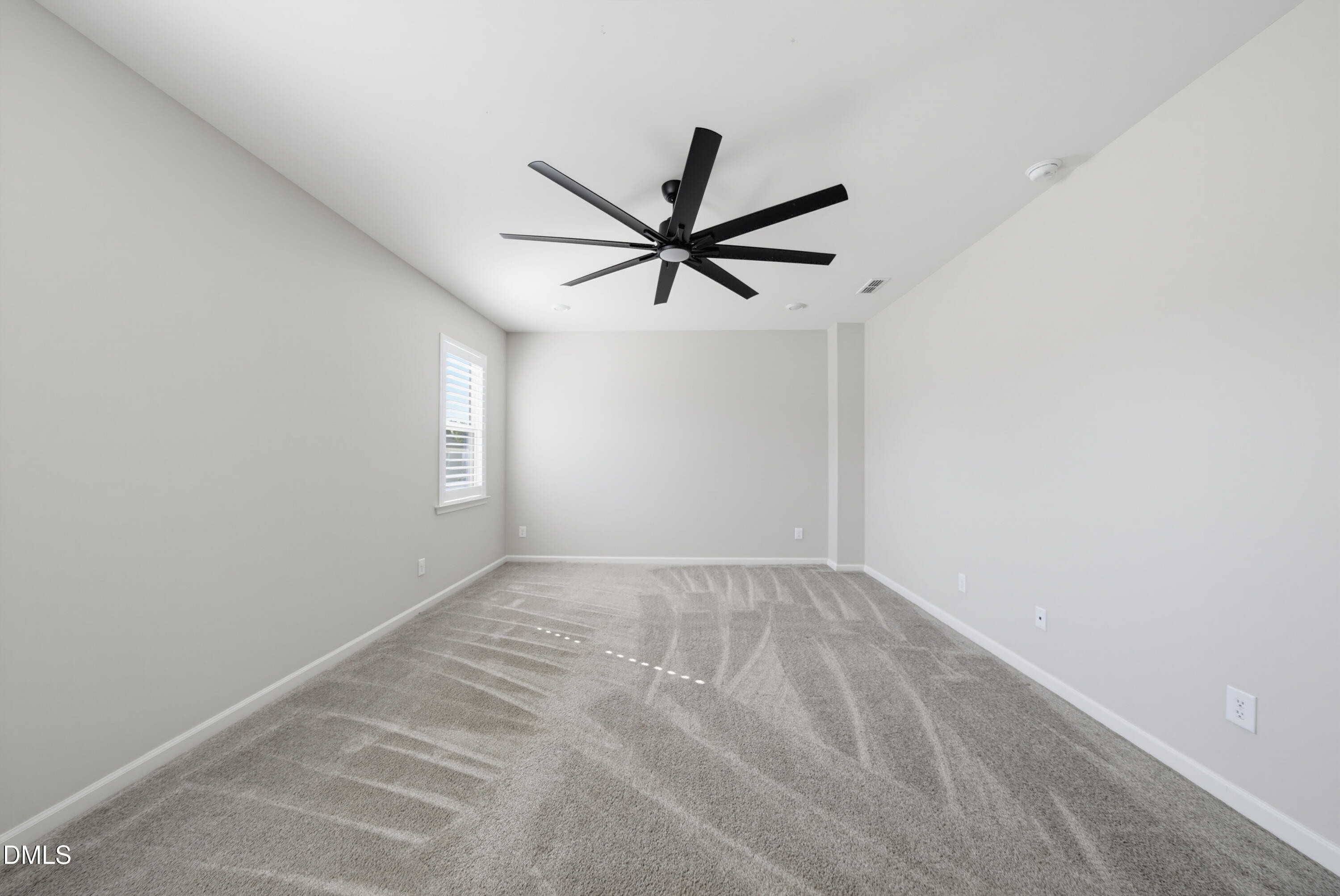 712 Emmer Street Property Photo 37