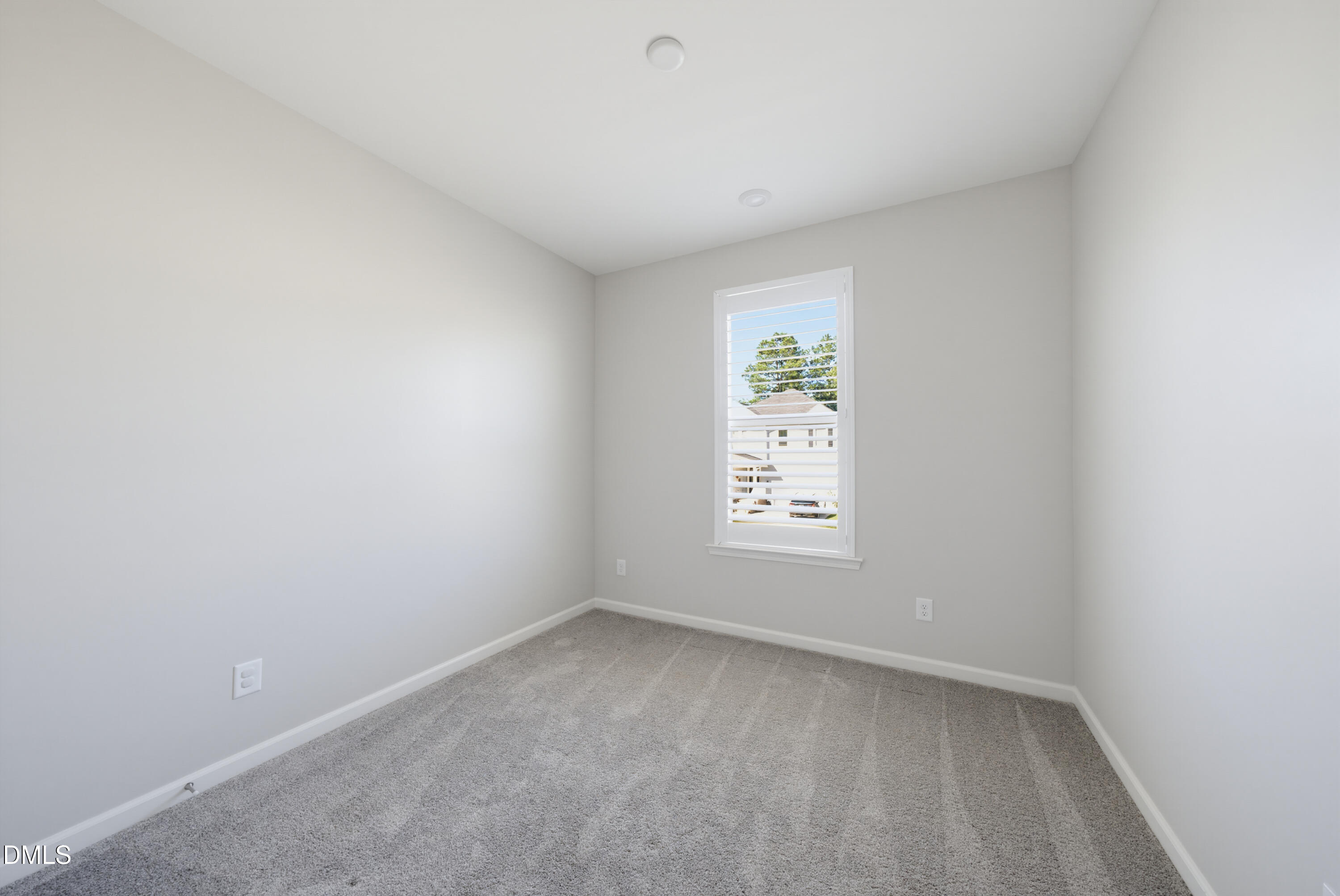 712 Emmer Street Property Photo 39