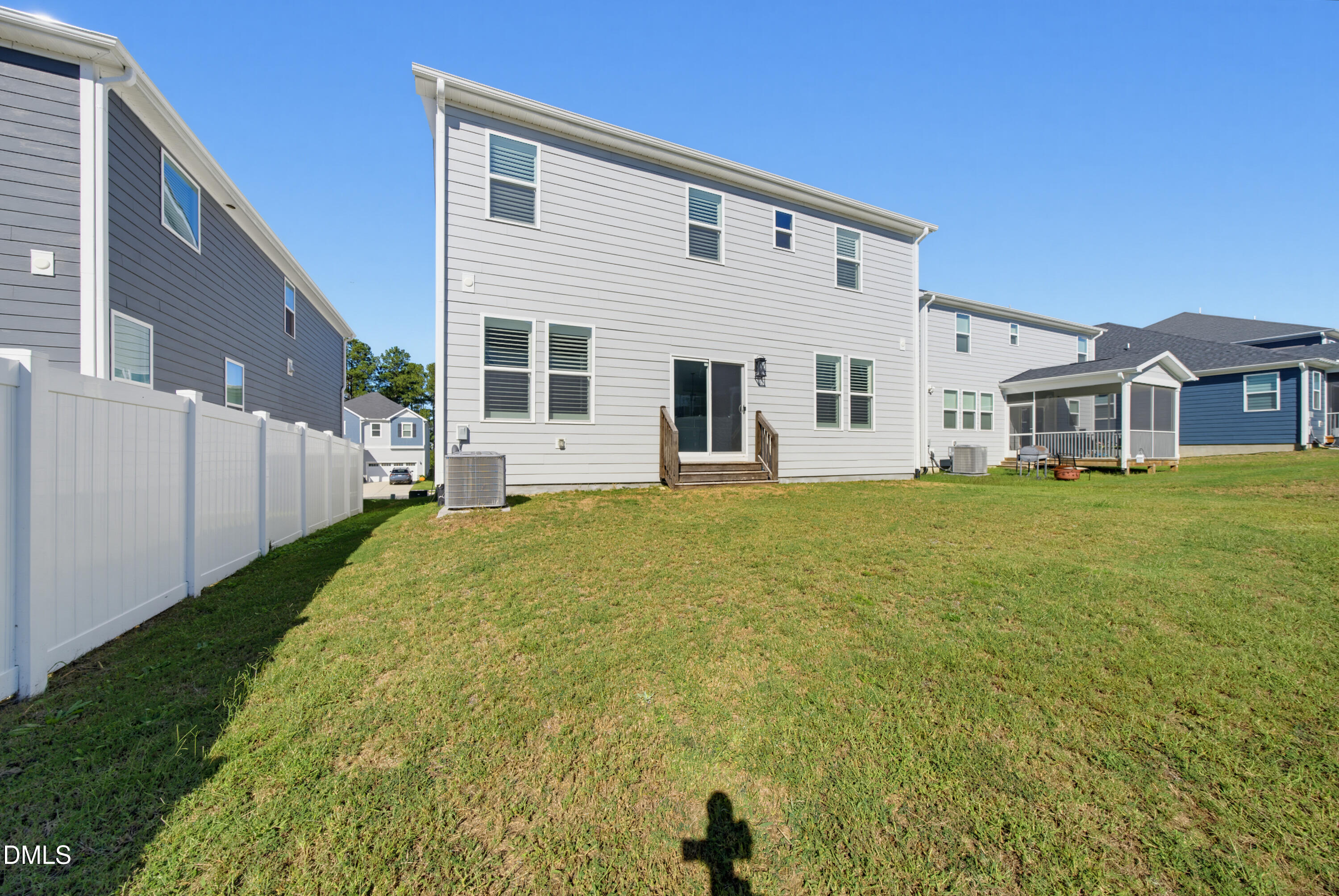 712 Emmer Street Property Photo 42