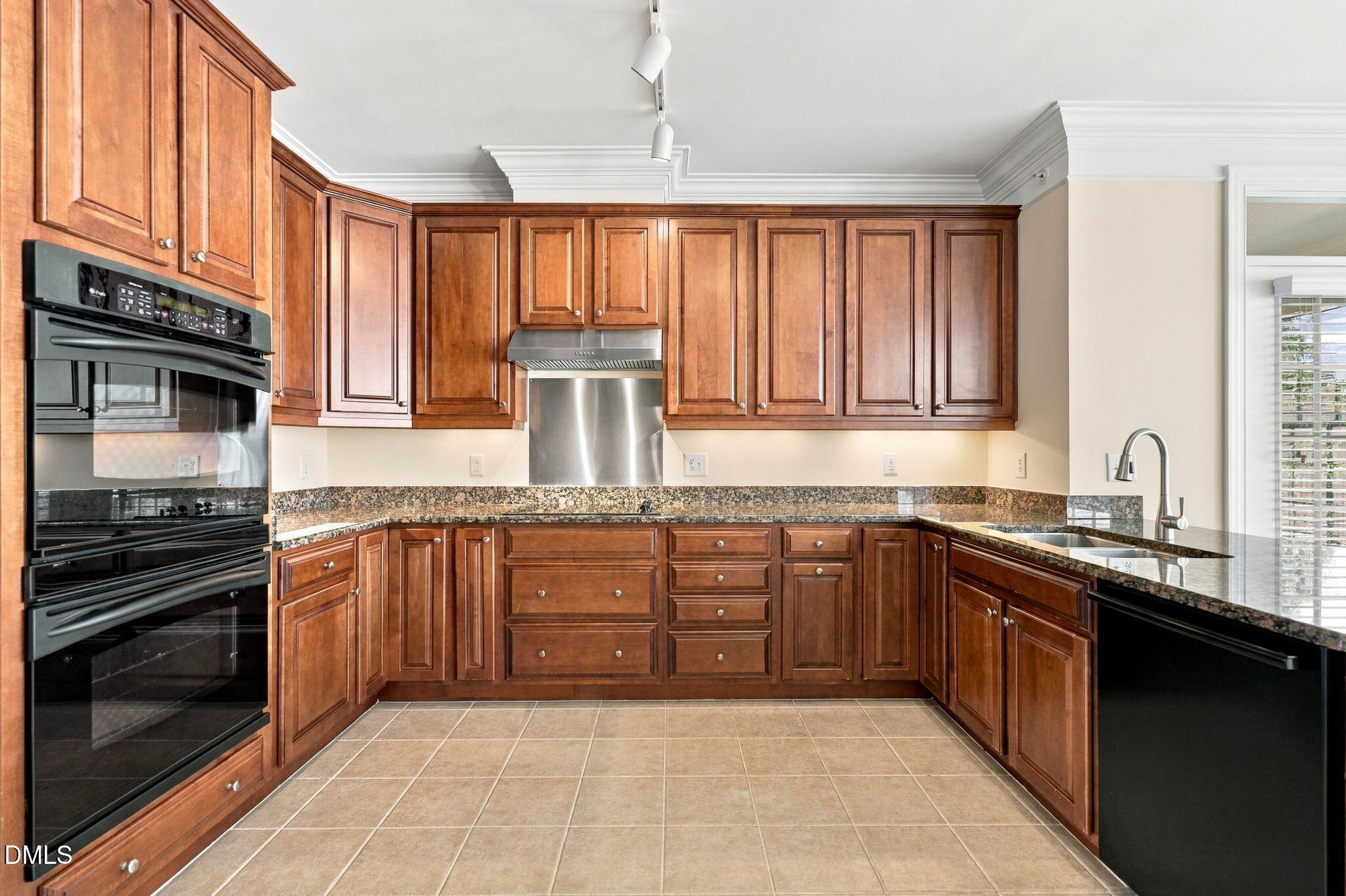 734 W Barbee Chapel Road Property Photo 12