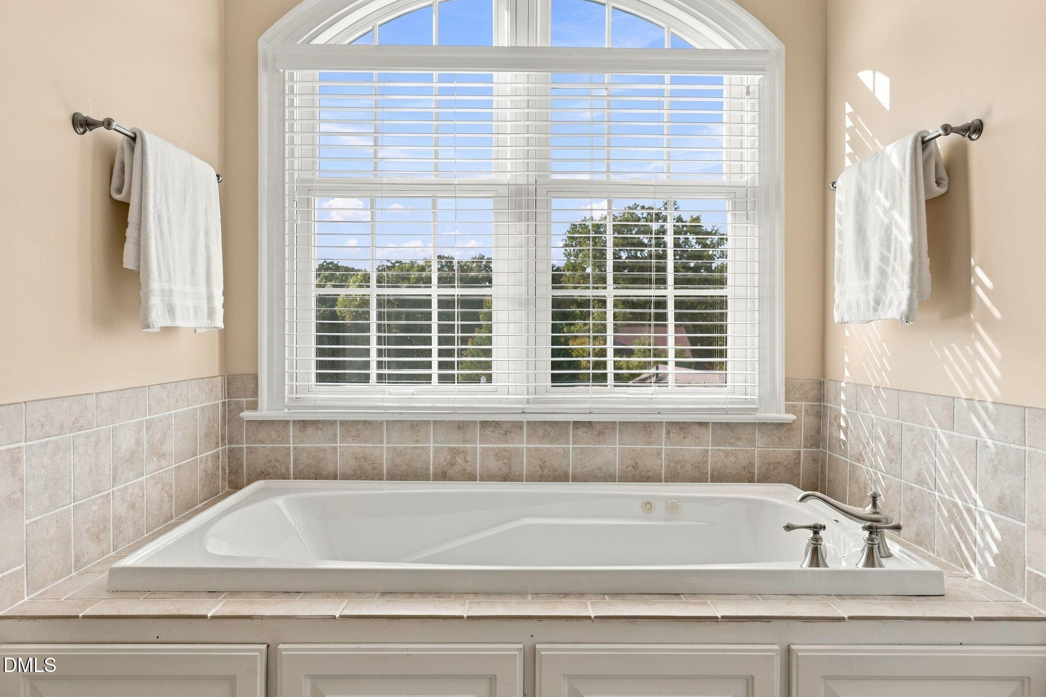 734 W Barbee Chapel Road Property Photo 23
