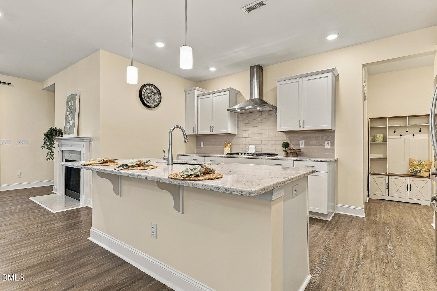 2221 Swabia Court Property Photo 6
