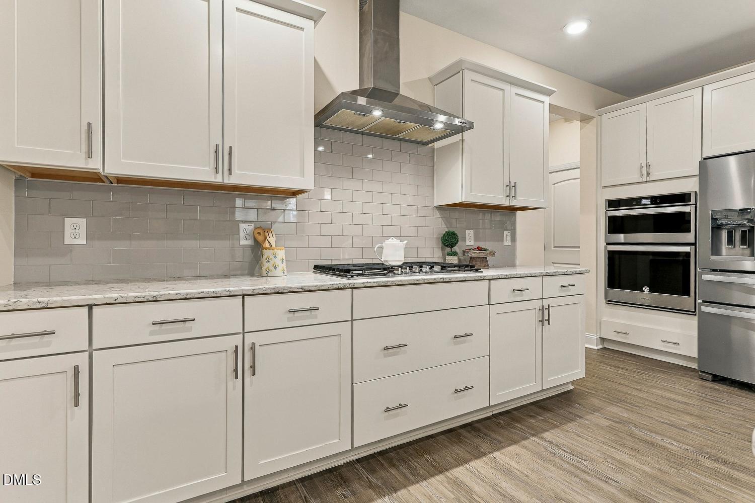 2221 Swabia Court Property Photo 9