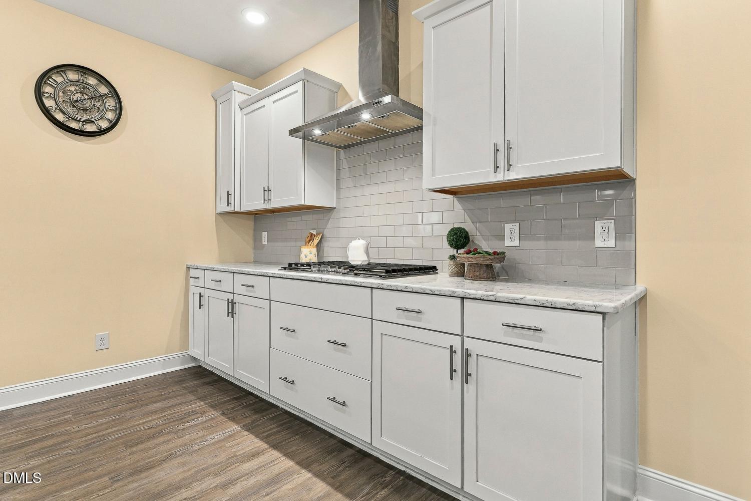2221 Swabia Court Property Photo 12