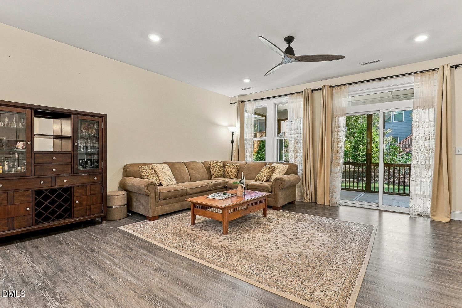 2221 Swabia Court Property Photo 21