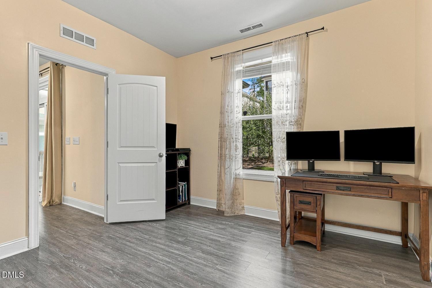 2221 Swabia Court Property Photo 26