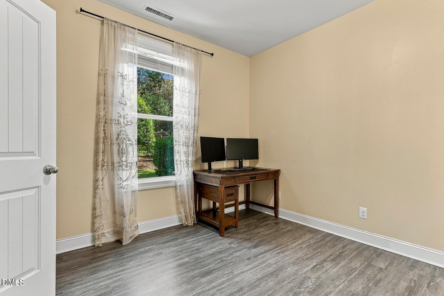 2221 Swabia Court Property Photo 28
