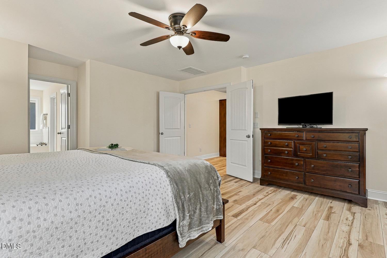 2221 Swabia Court Property Photo 39
