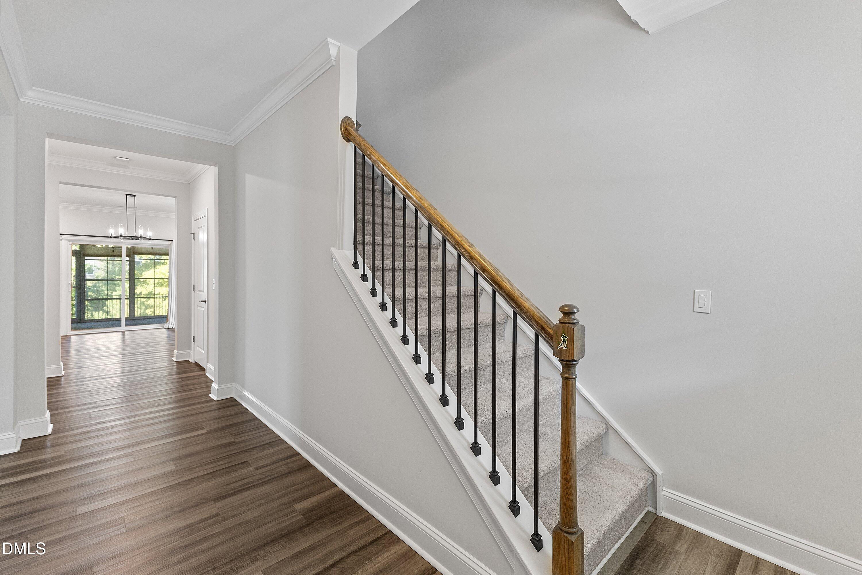1920 Kings Knot Court Property Photo 2