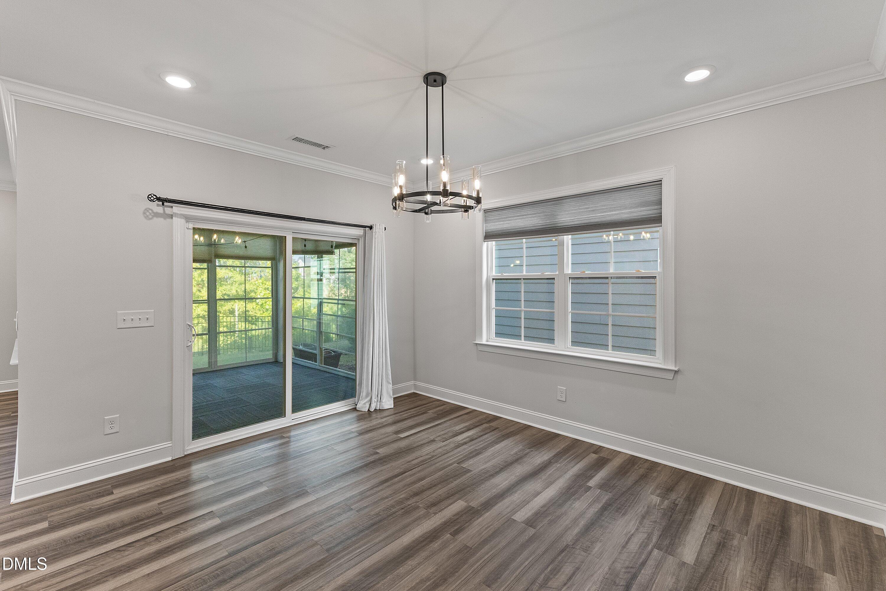 1920 Kings Knot Court Property Photo 6