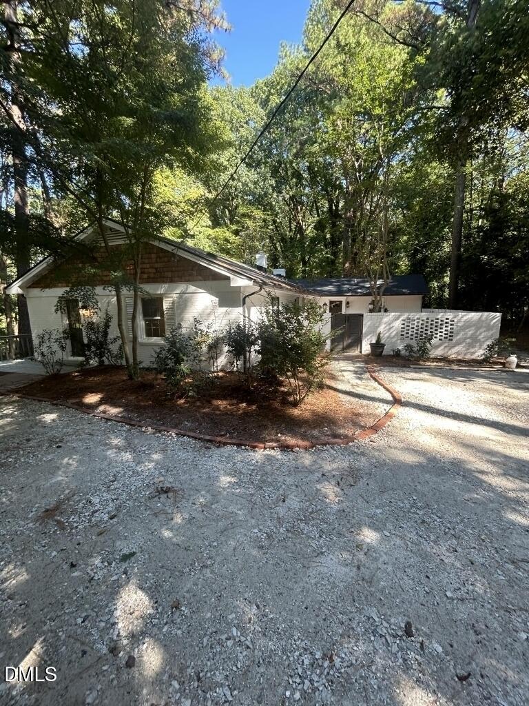 1409 Trailwood Drive Property Photo 2