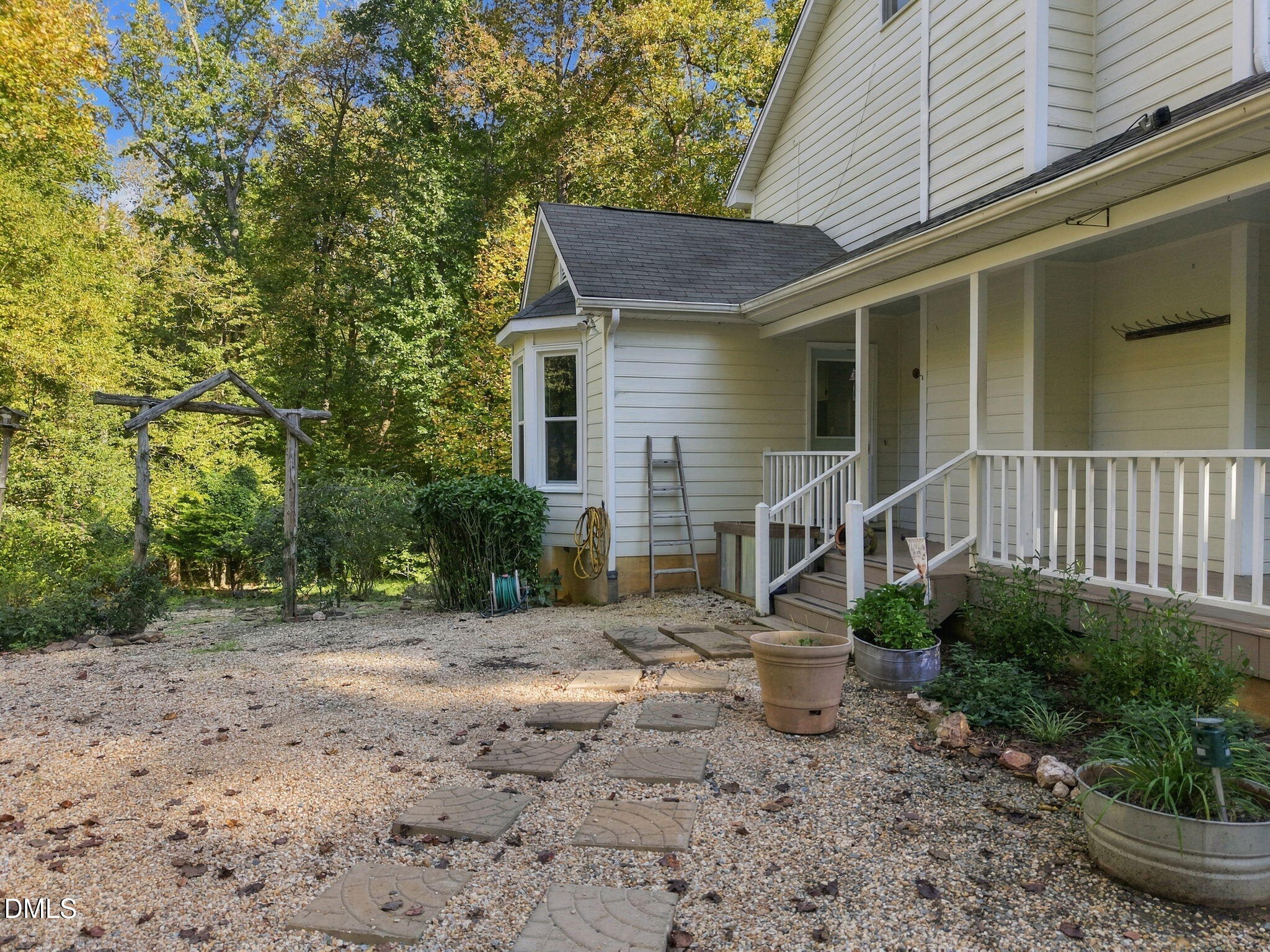 2975 Canter Drive Property Photo 9