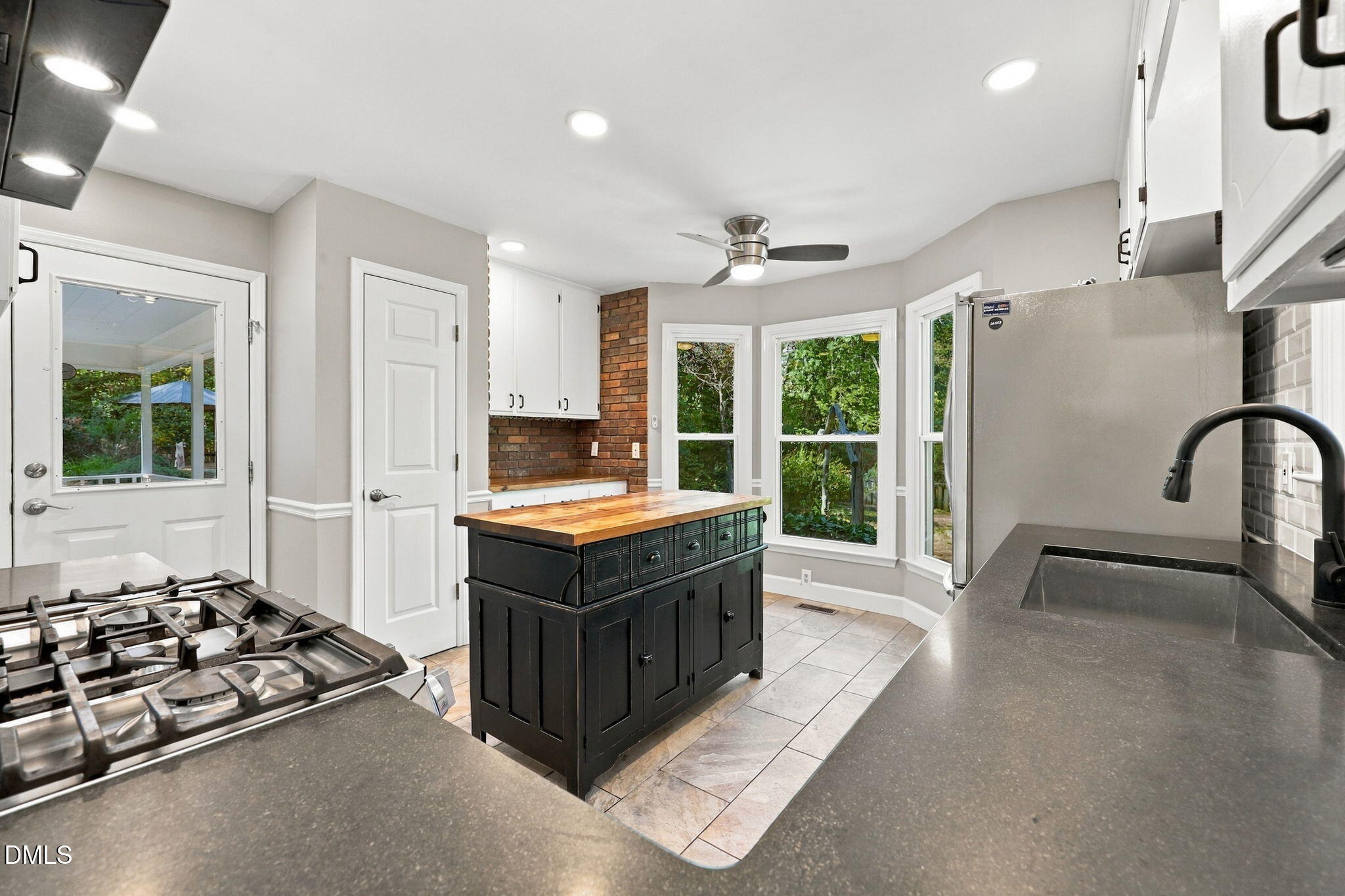2975 Canter Drive Property Photo 14