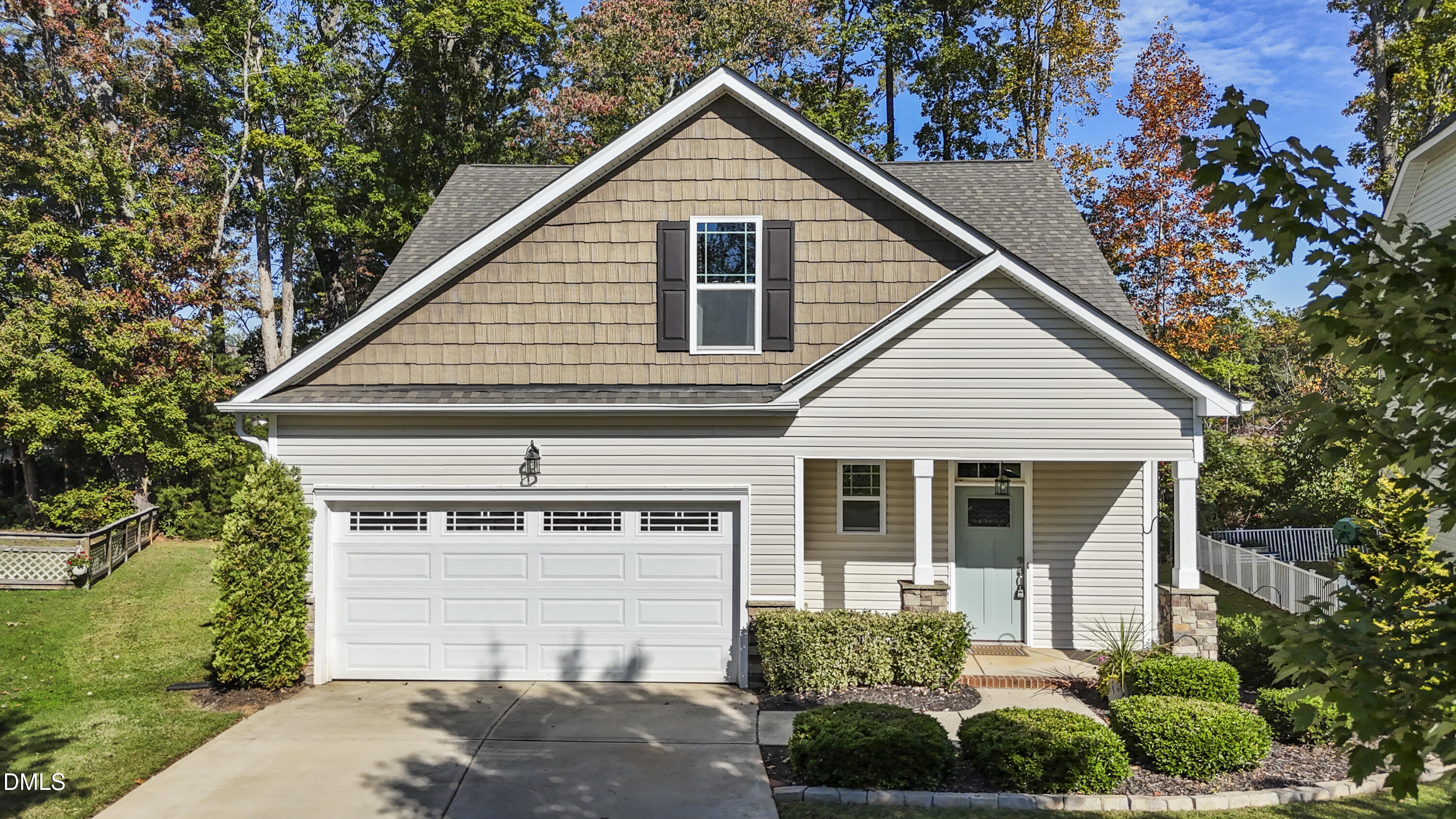 1208 Yellow Wood Drive Property Photo 1