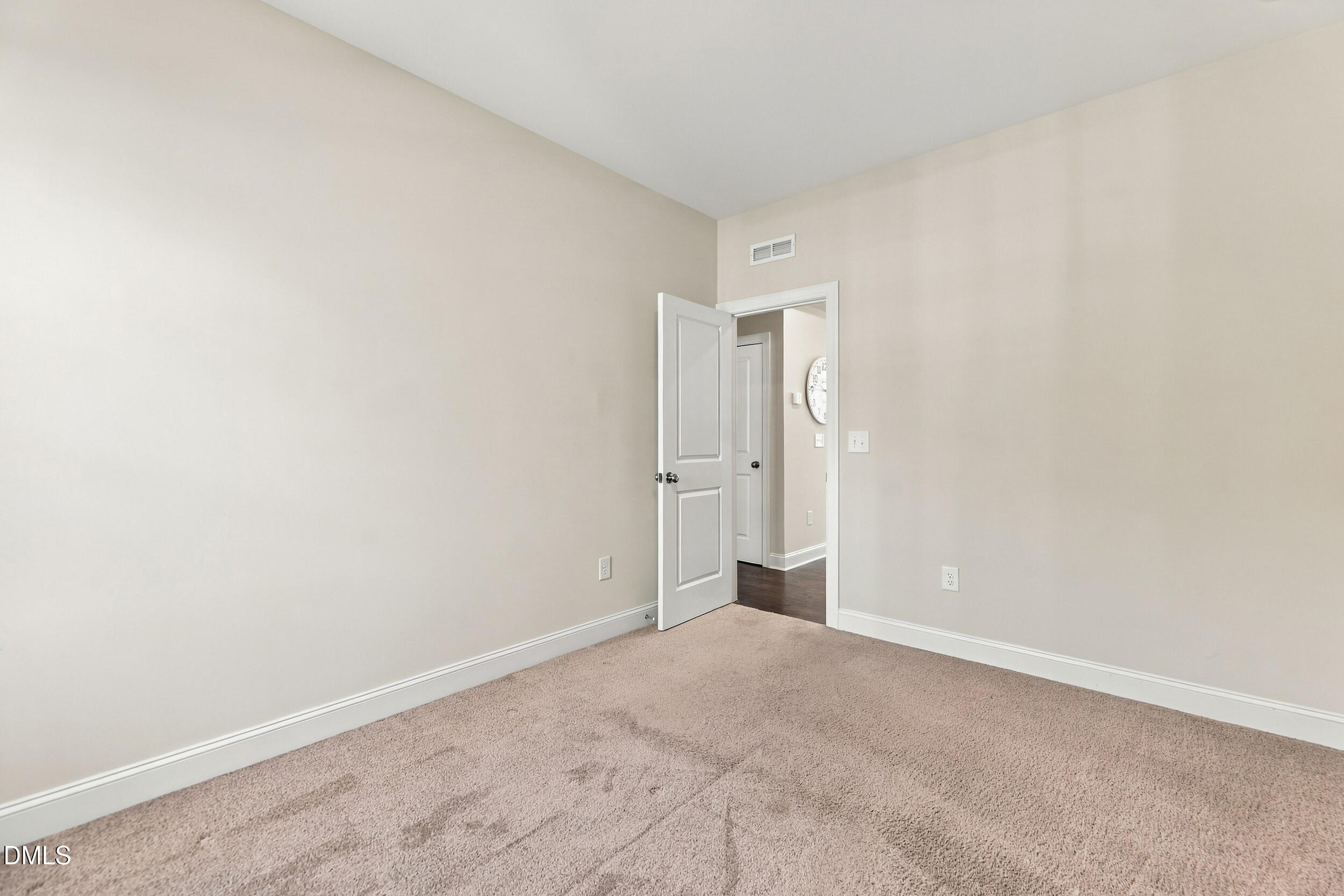 118 Two Creeks Lp Property Photo 38