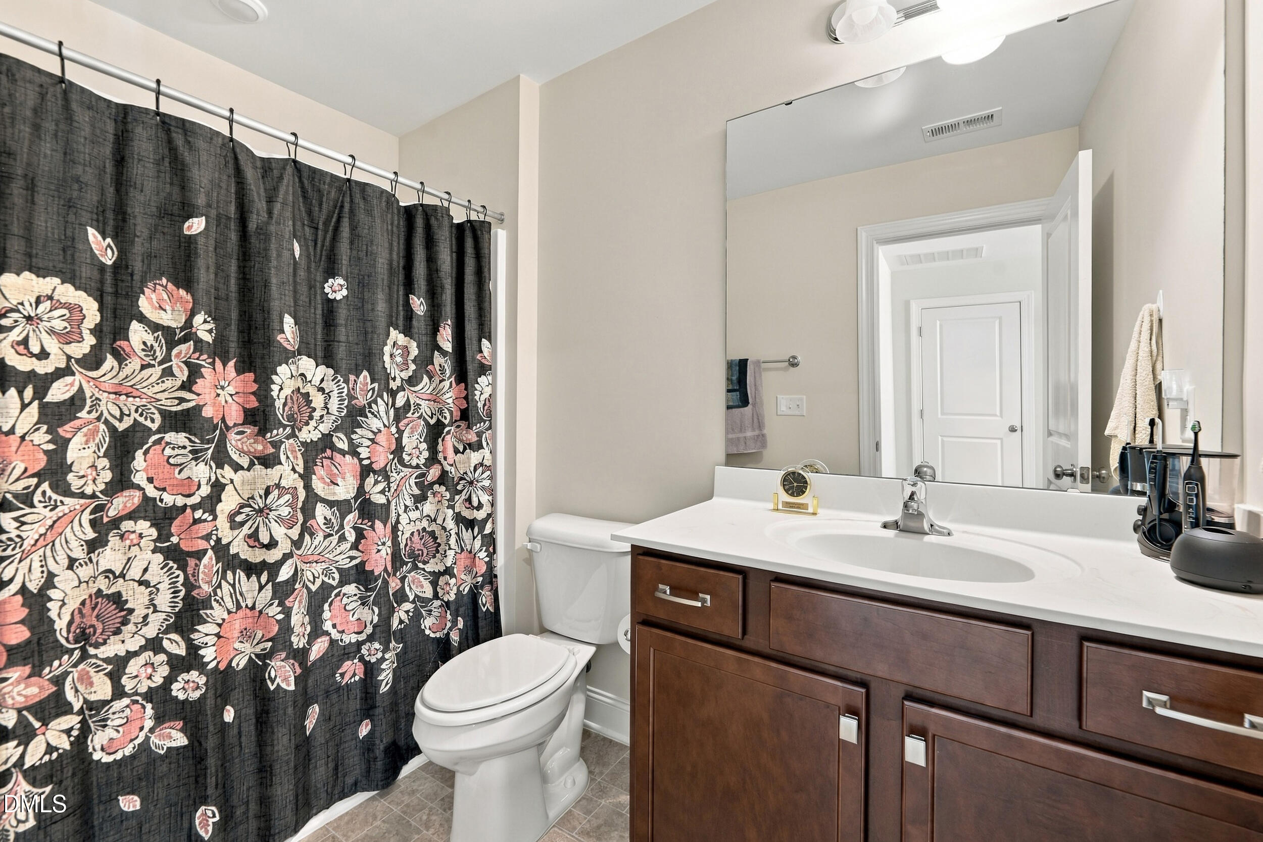 118 Two Creeks Lp Property Photo 42