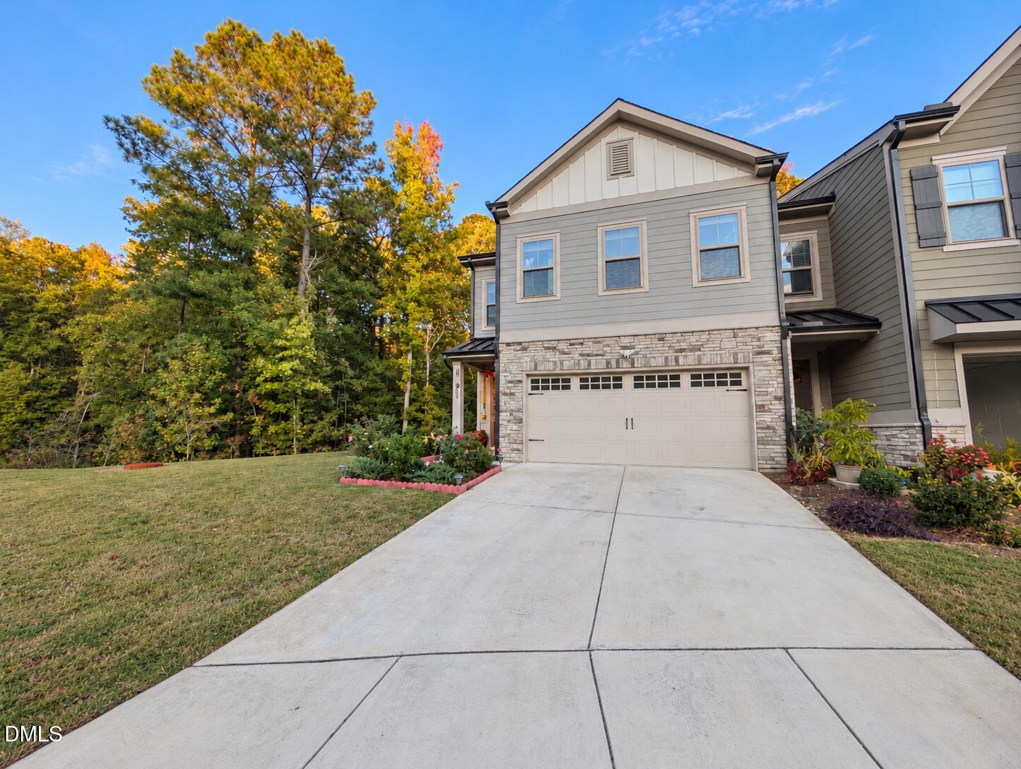 2039 Maggie Valley Drive Property Photo 1