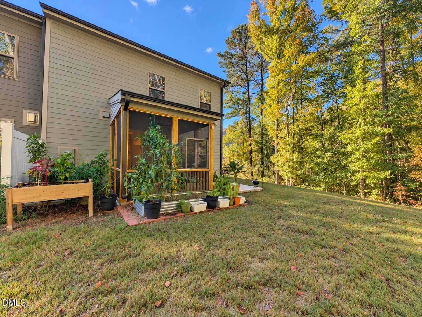 2039 Maggie Valley Drive Property Photo 28