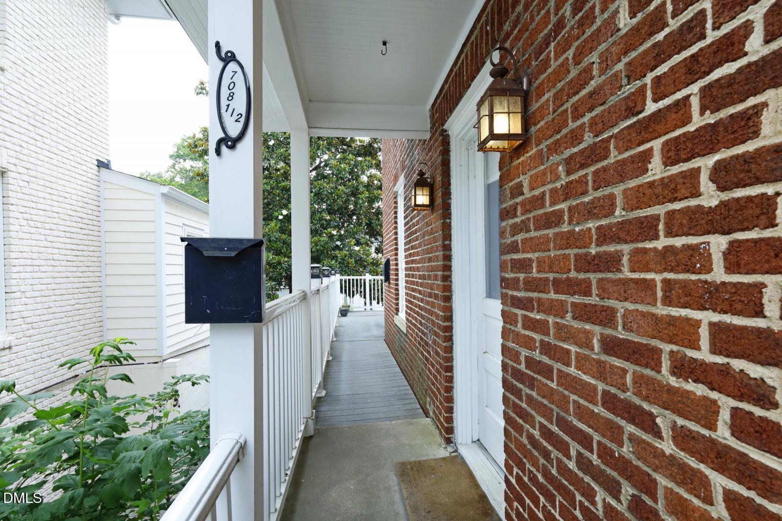 708 1/2 Glenwood Avenue Property Photo 2
