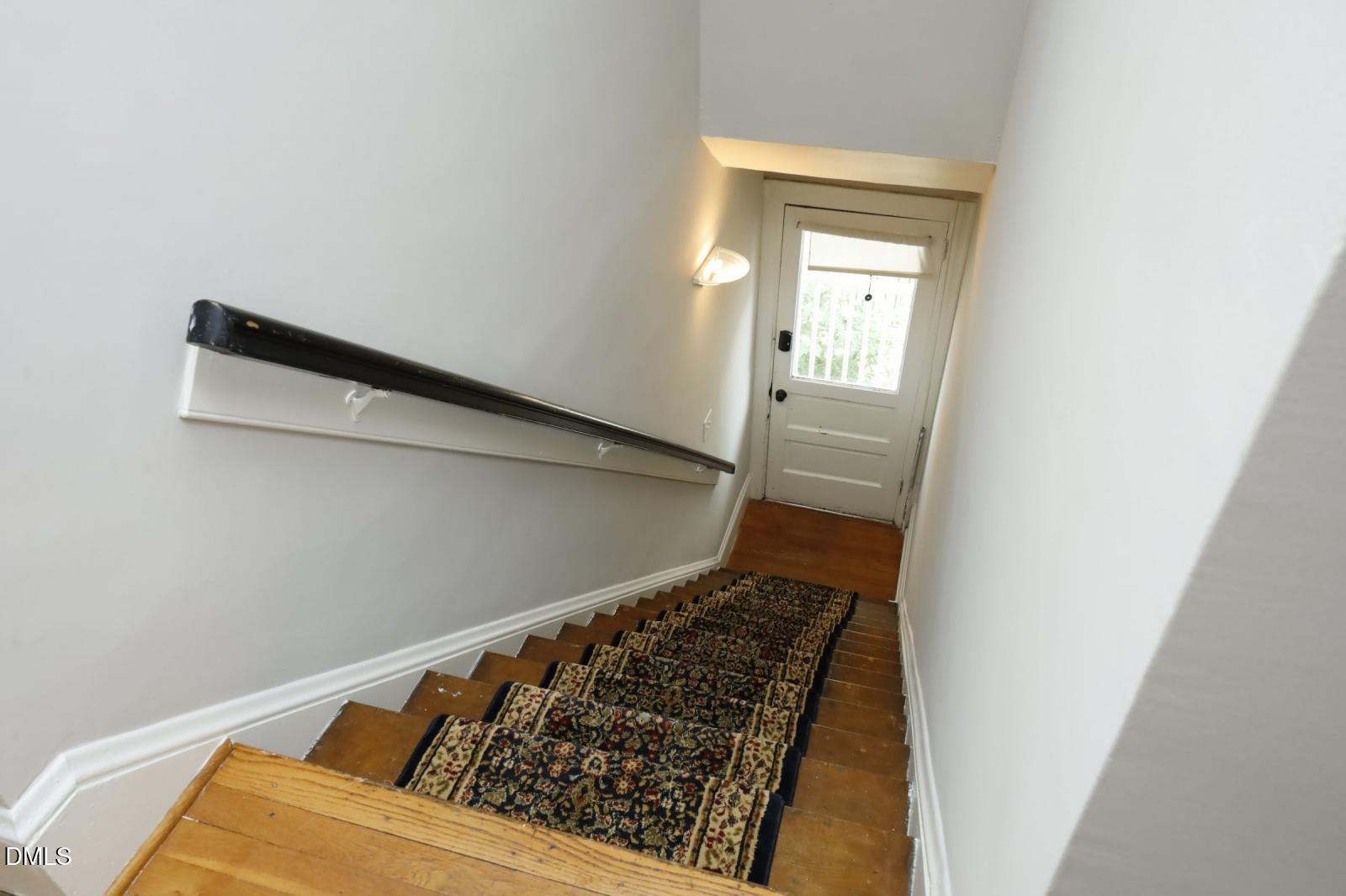 708 1/2 Glenwood Avenue Property Photo 8