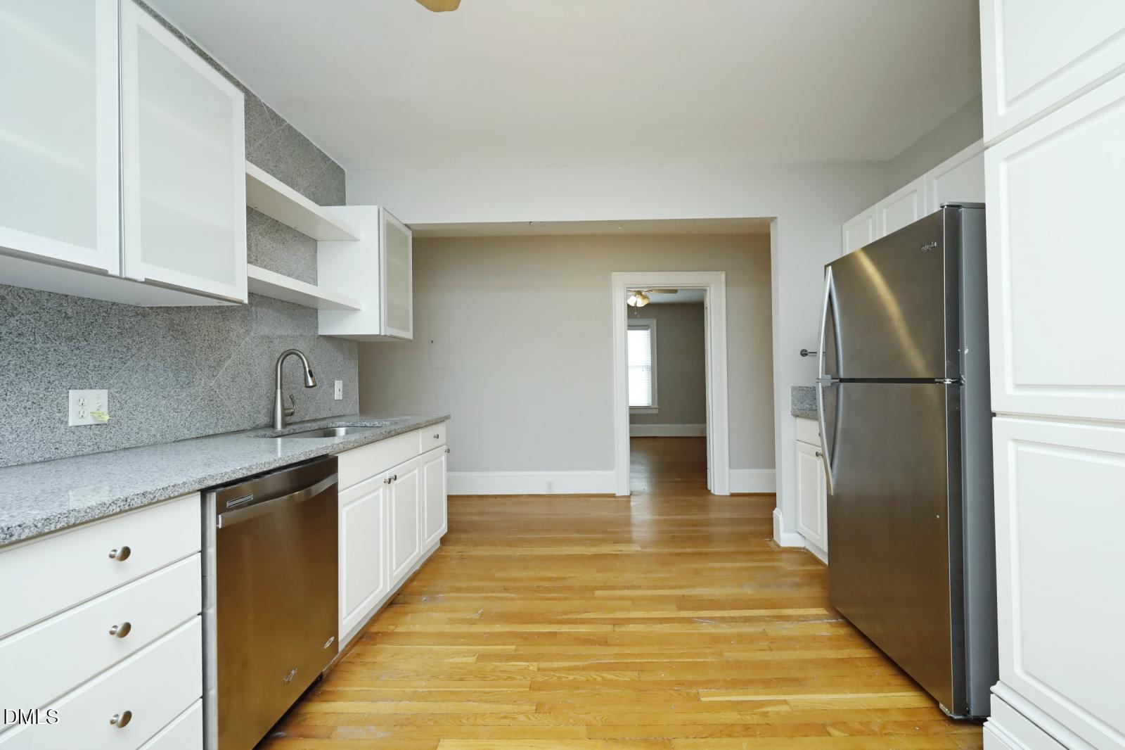 708 1/2 Glenwood Avenue Property Photo 17