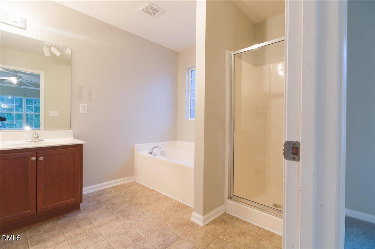 1402 Torrey Pines Court Property Photo 27