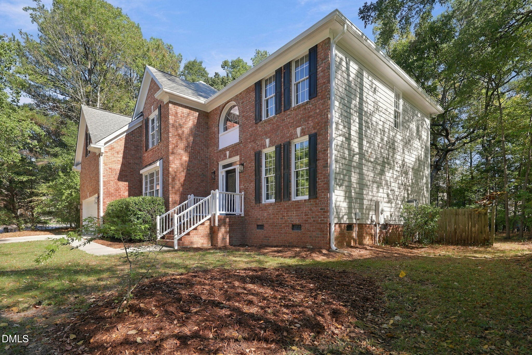 301 Spring Garden Drive Property Photo 3