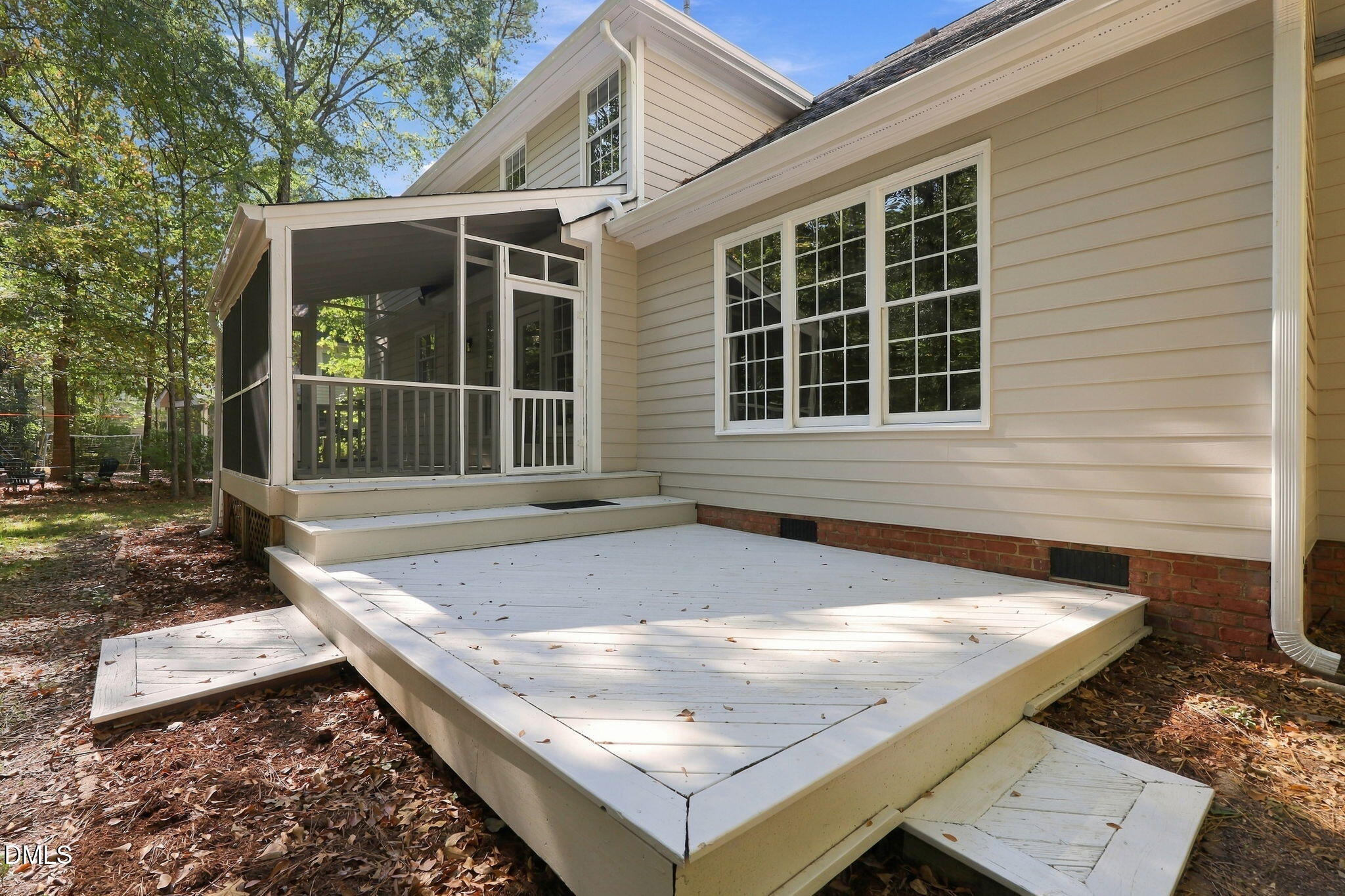 301 Spring Garden Drive Property Photo 41