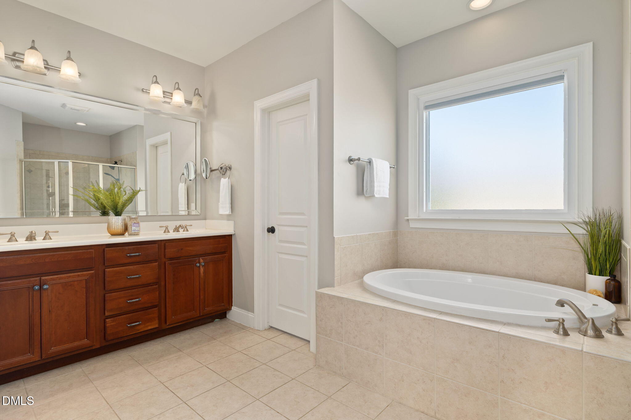 1308 Palace Garden Way Property Photo 40