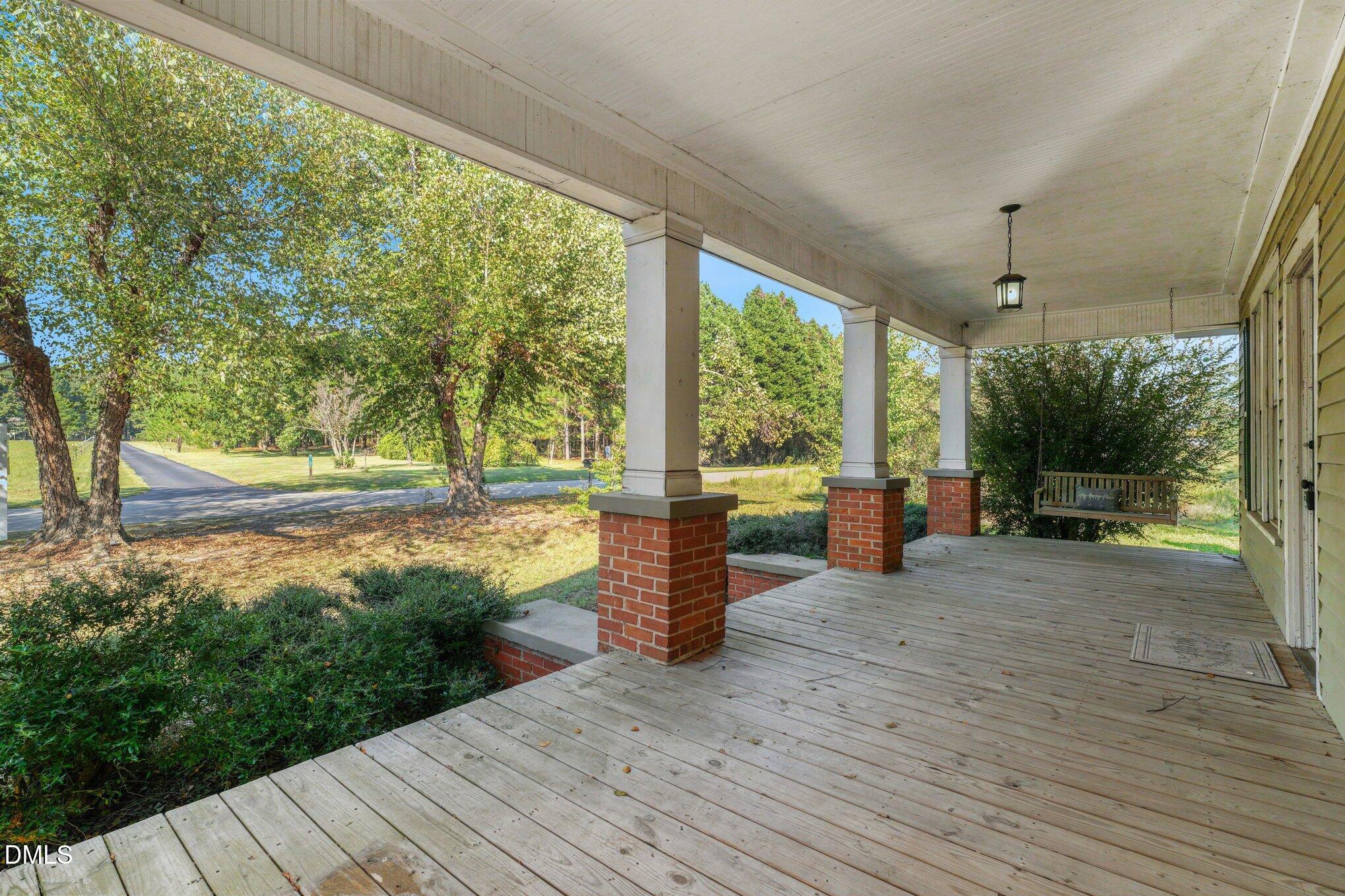 1120 Boyette Road Property Photo 21
