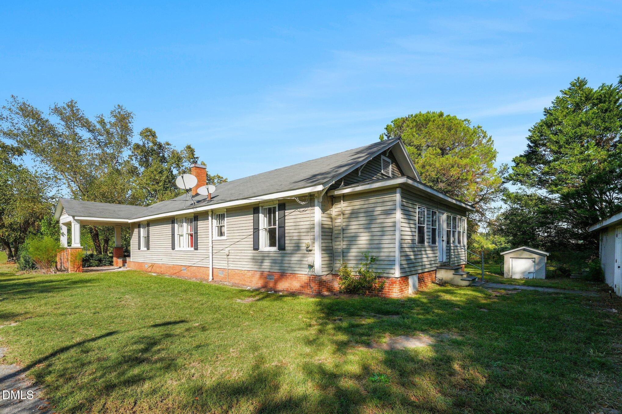 1120 Boyette Road Property Photo 23