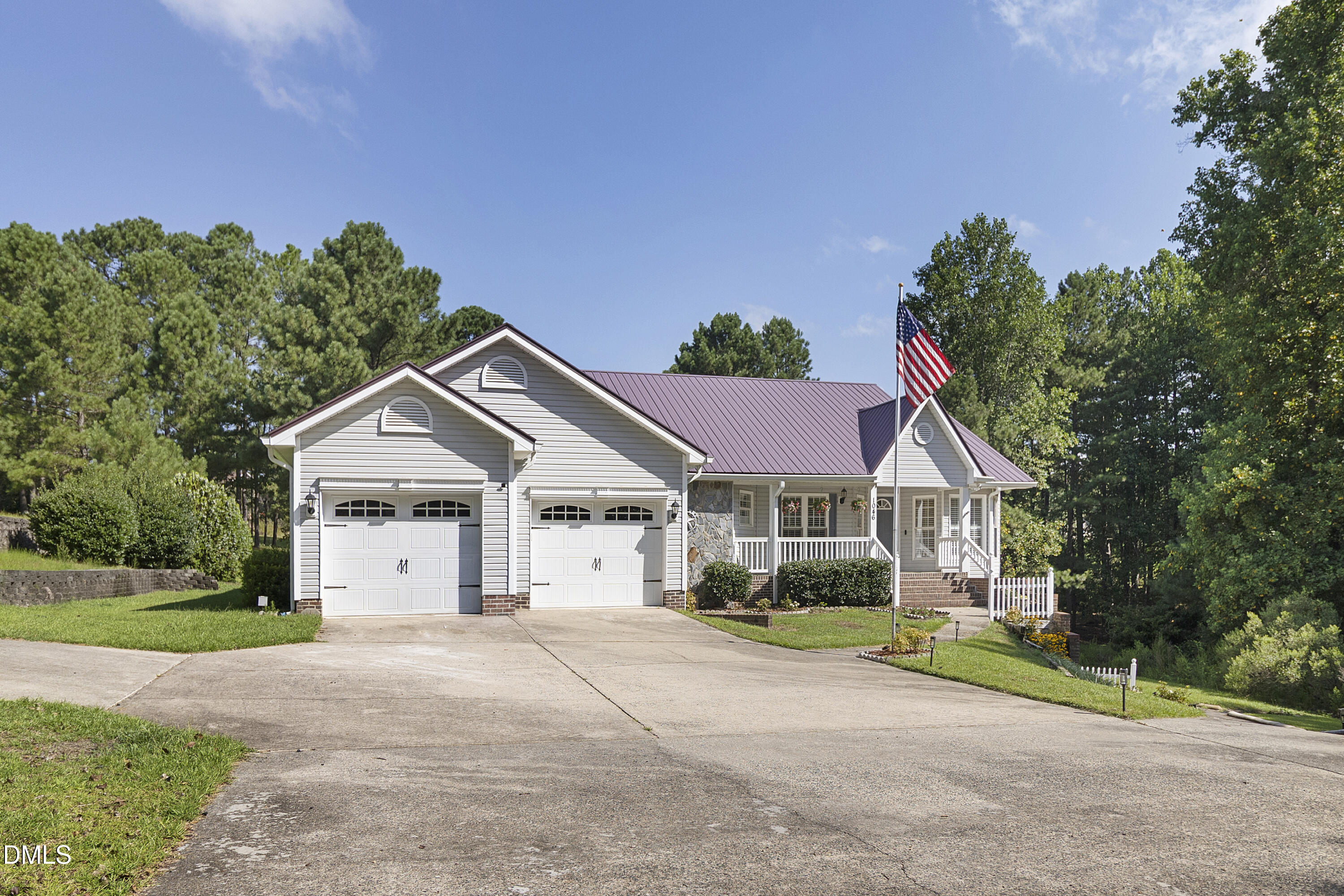 1046 Ponderosa Trail Property Photo 1