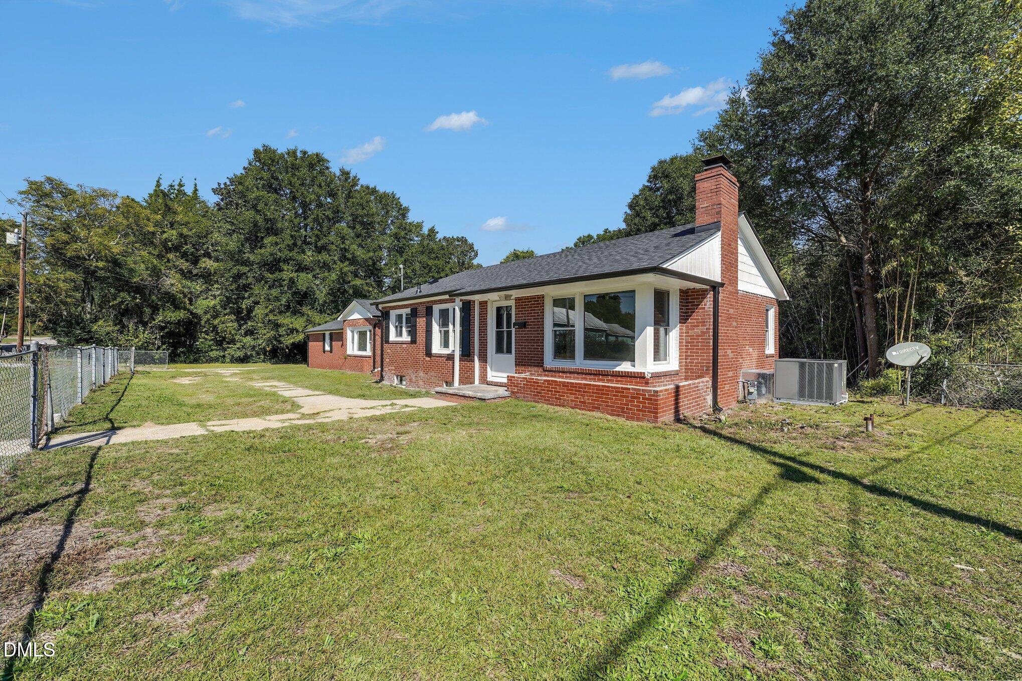 1009 W New Hampshire Avenue Property Photo 6