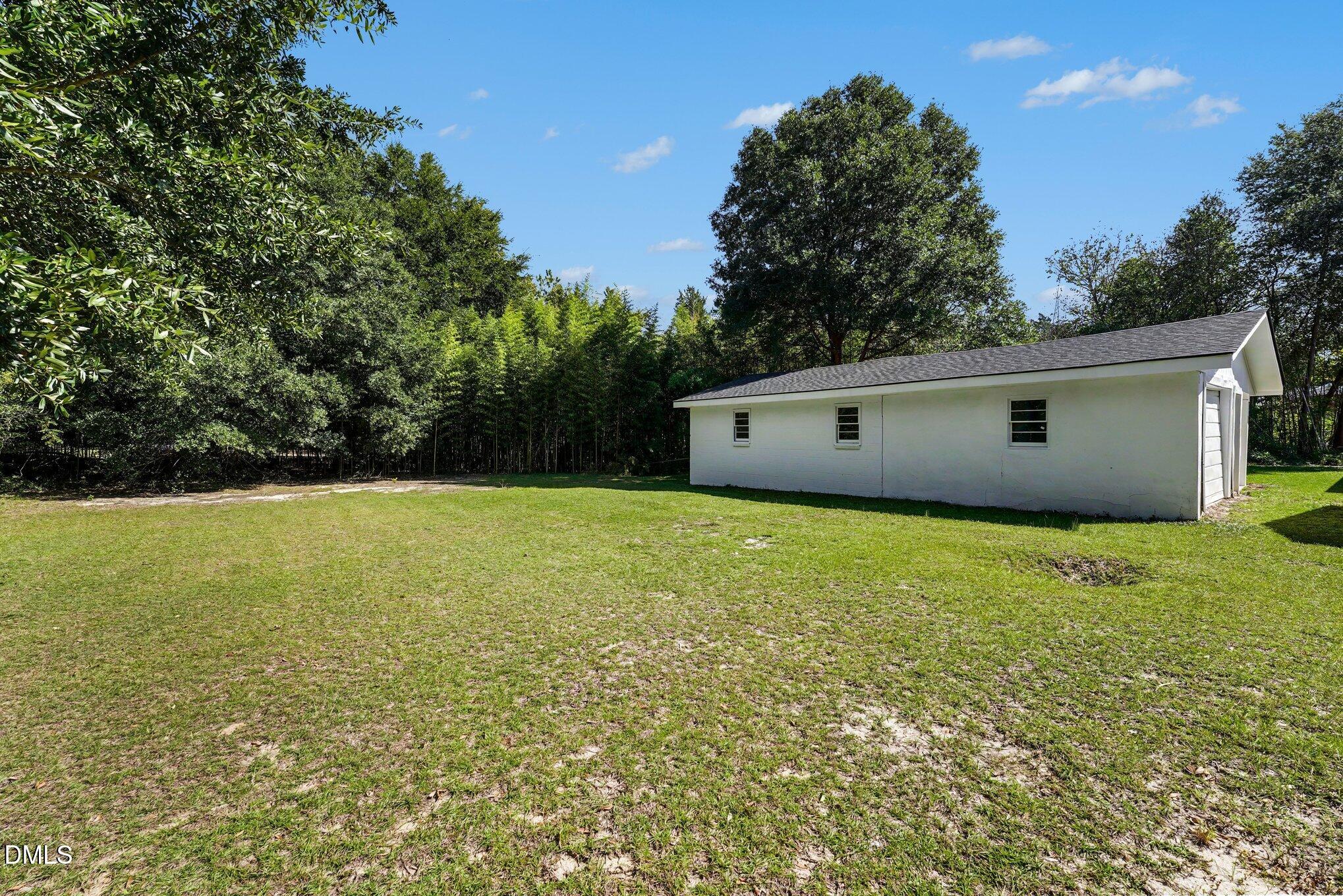 1009 W New Hampshire Avenue Property Photo 10