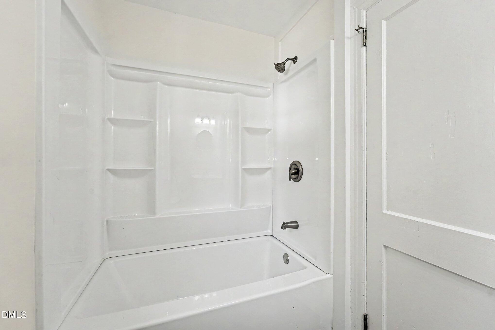 1009 W New Hampshire Avenue Property Photo 24