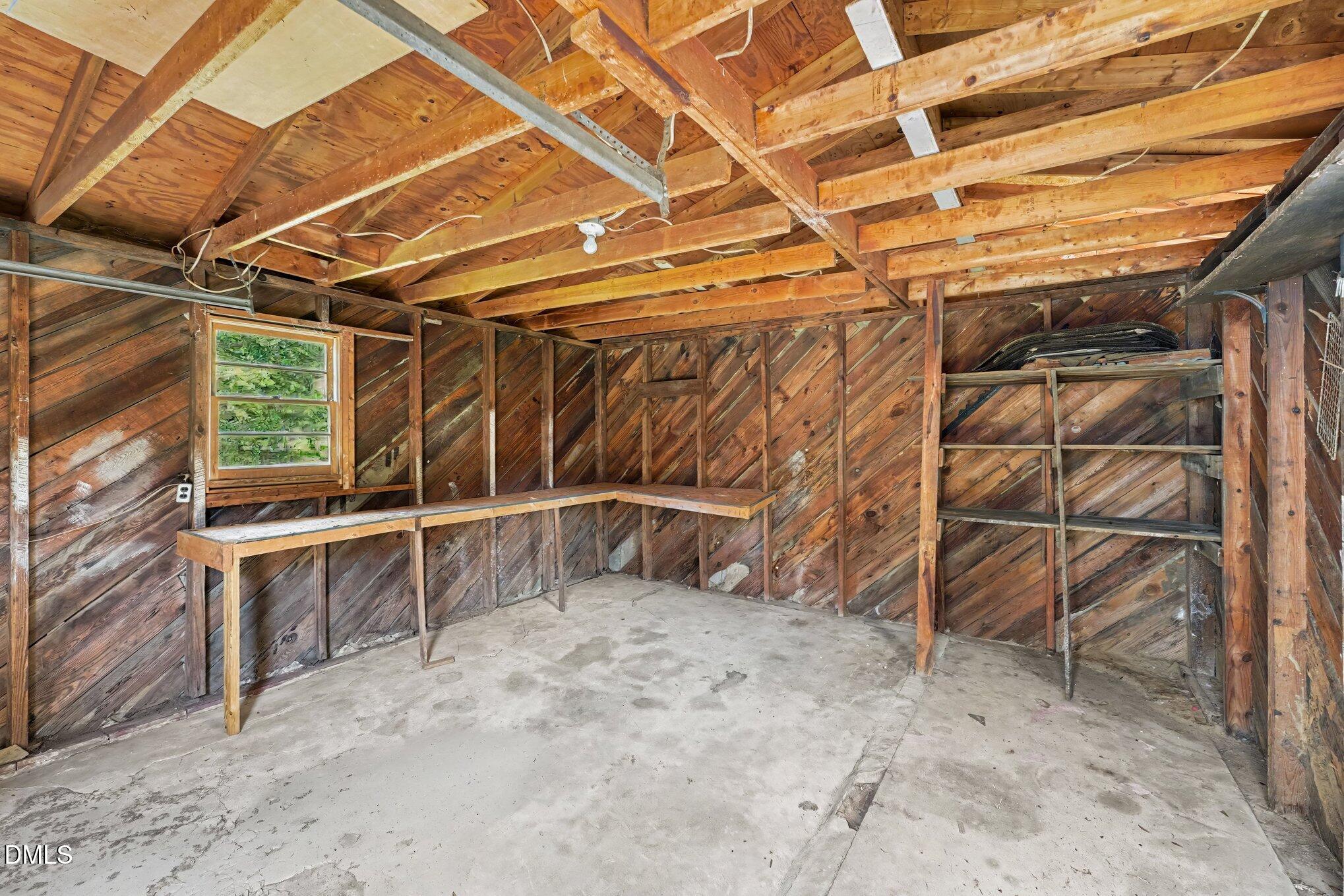 1009 W New Hampshire Avenue Property Photo 33