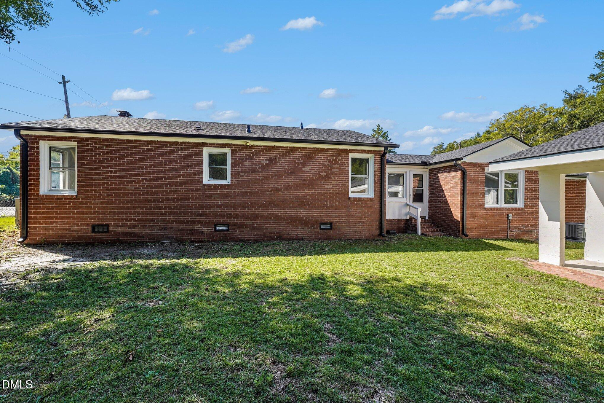 1009 W New Hampshire Avenue Property Photo 35