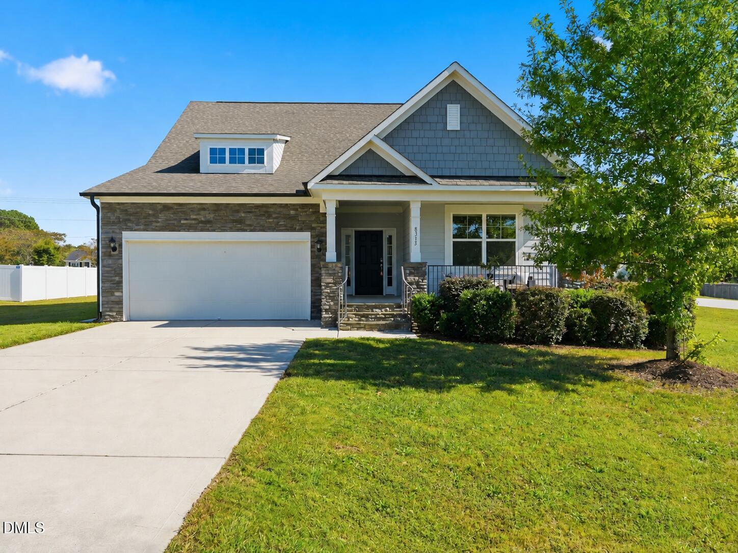 8313 Walking Fern Court Property Photo 1