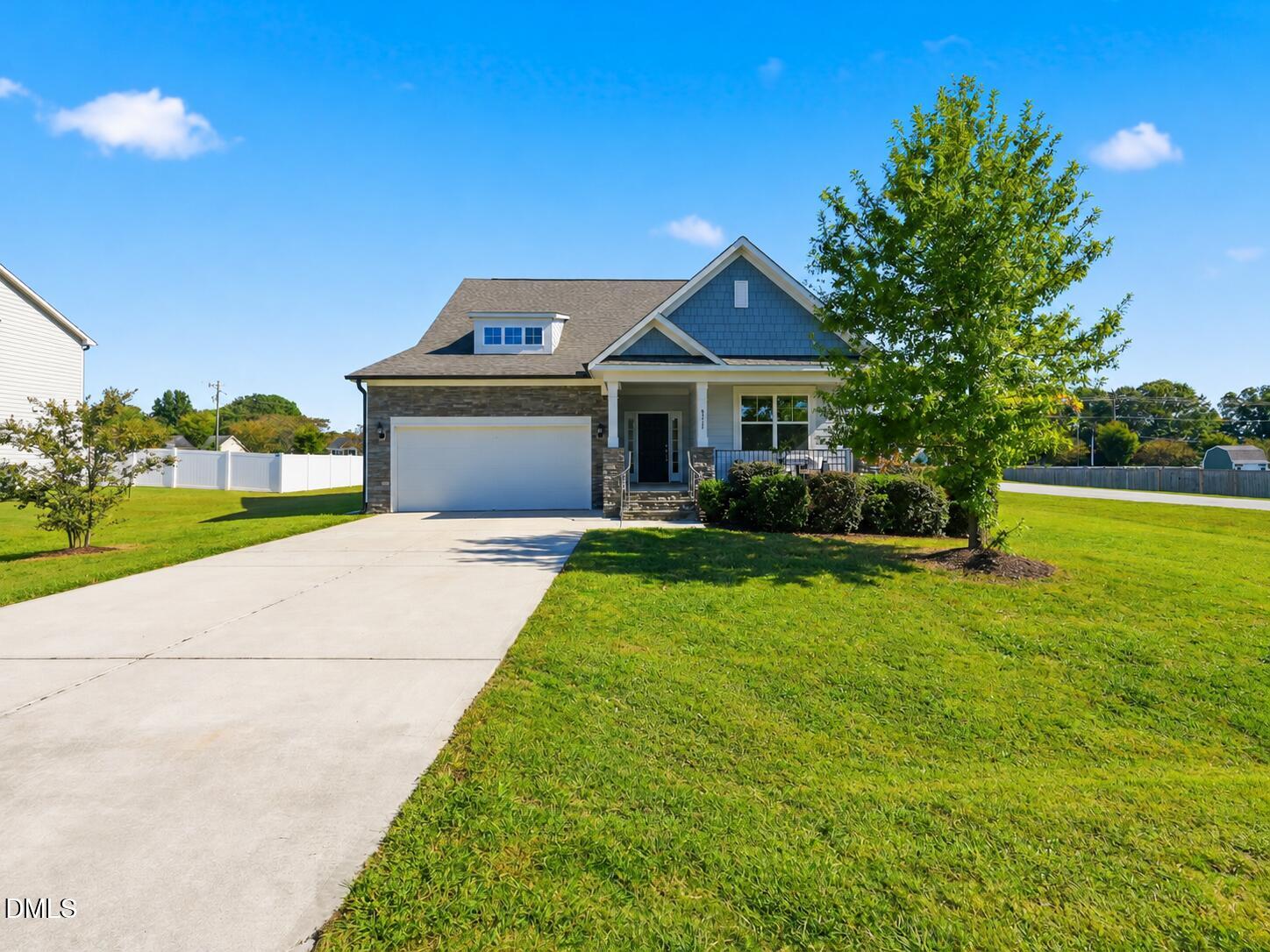 8313 Walking Fern Court Property Photo 2