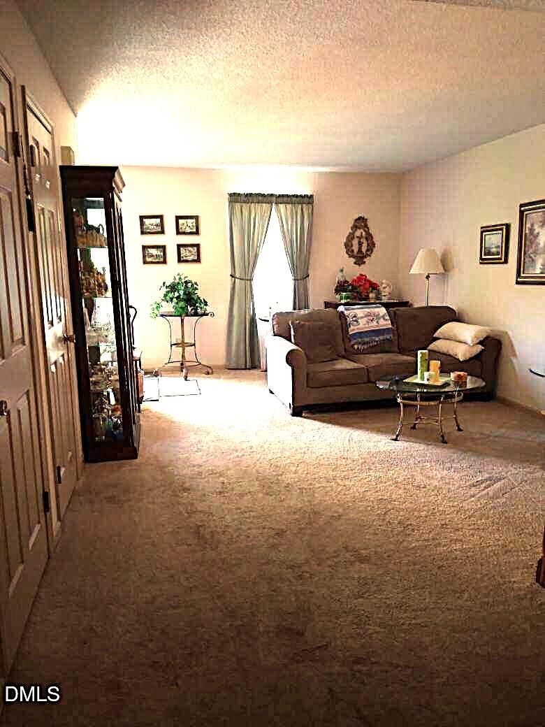 1142 Nottingham Circle Property Photo 7