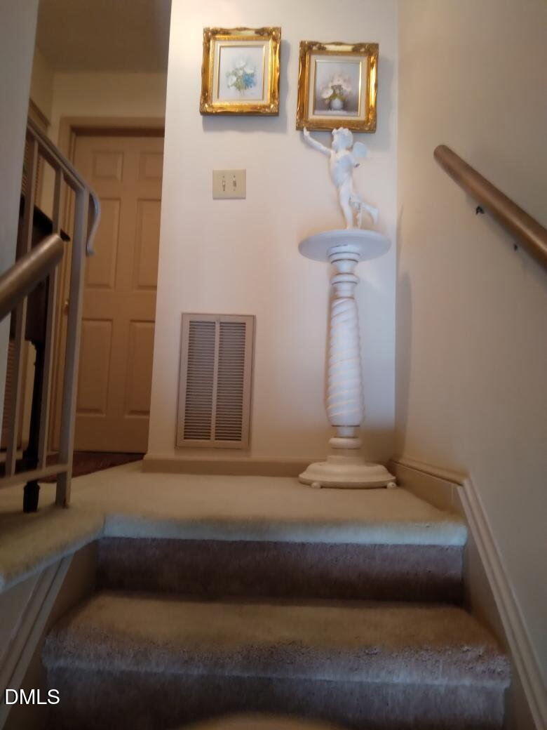 1142 Nottingham Circle Property Photo 48